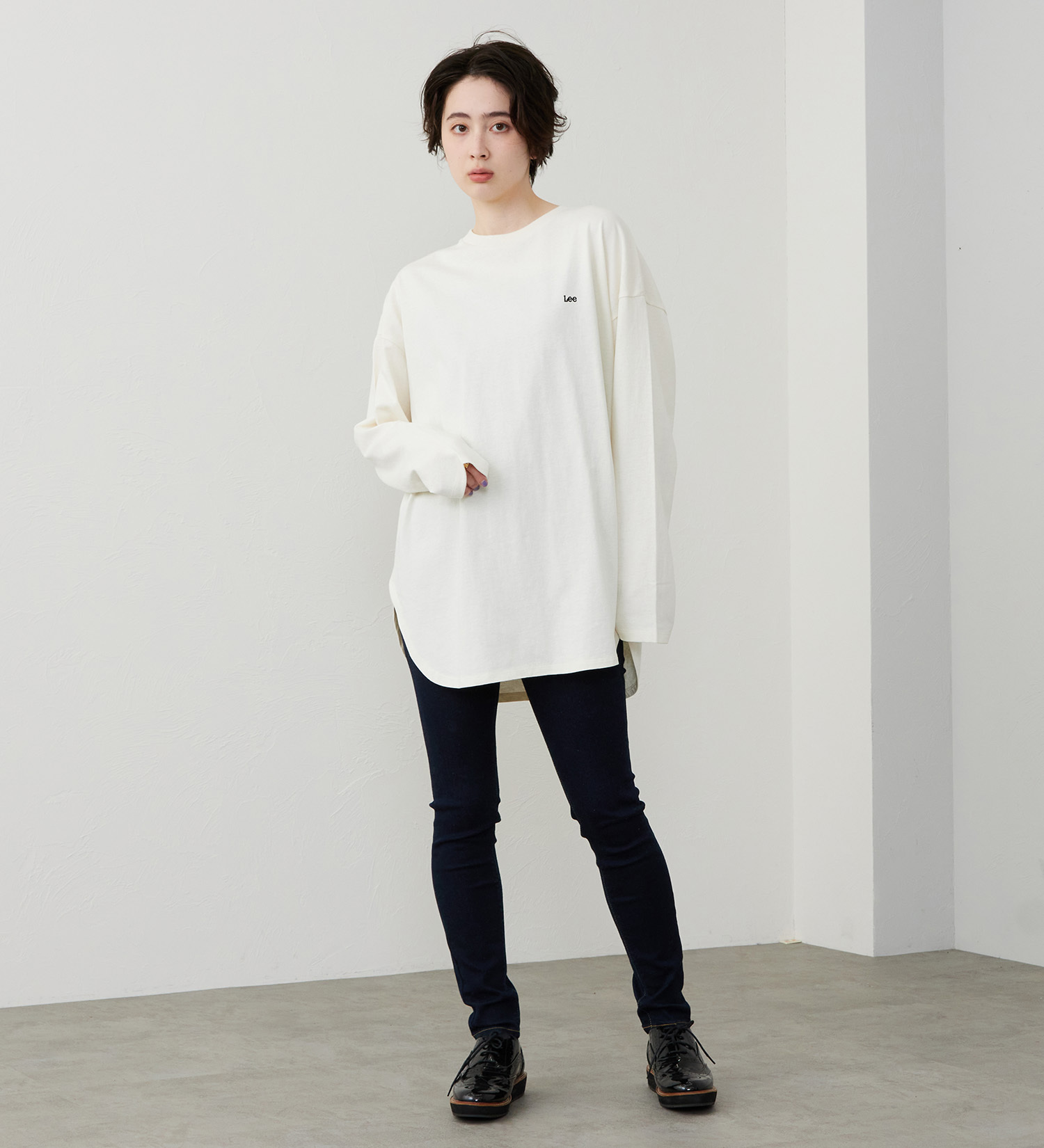 Lee(リー)のラウンドヘム ロングスリーブTシャツ|トップス/Tシャツ/カットソー/レディース|ホワイト