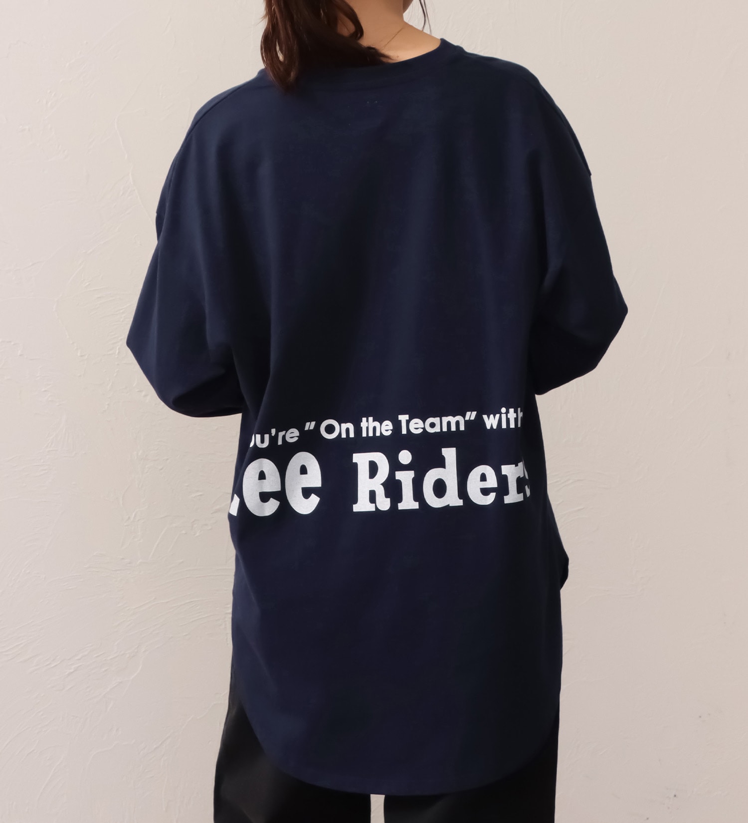 Lee(リー)のROUNDHEM TEE/ラウンドヘム長袖Tシャツ|トップス/Tシャツ/カットソー/レディース|ネイビー