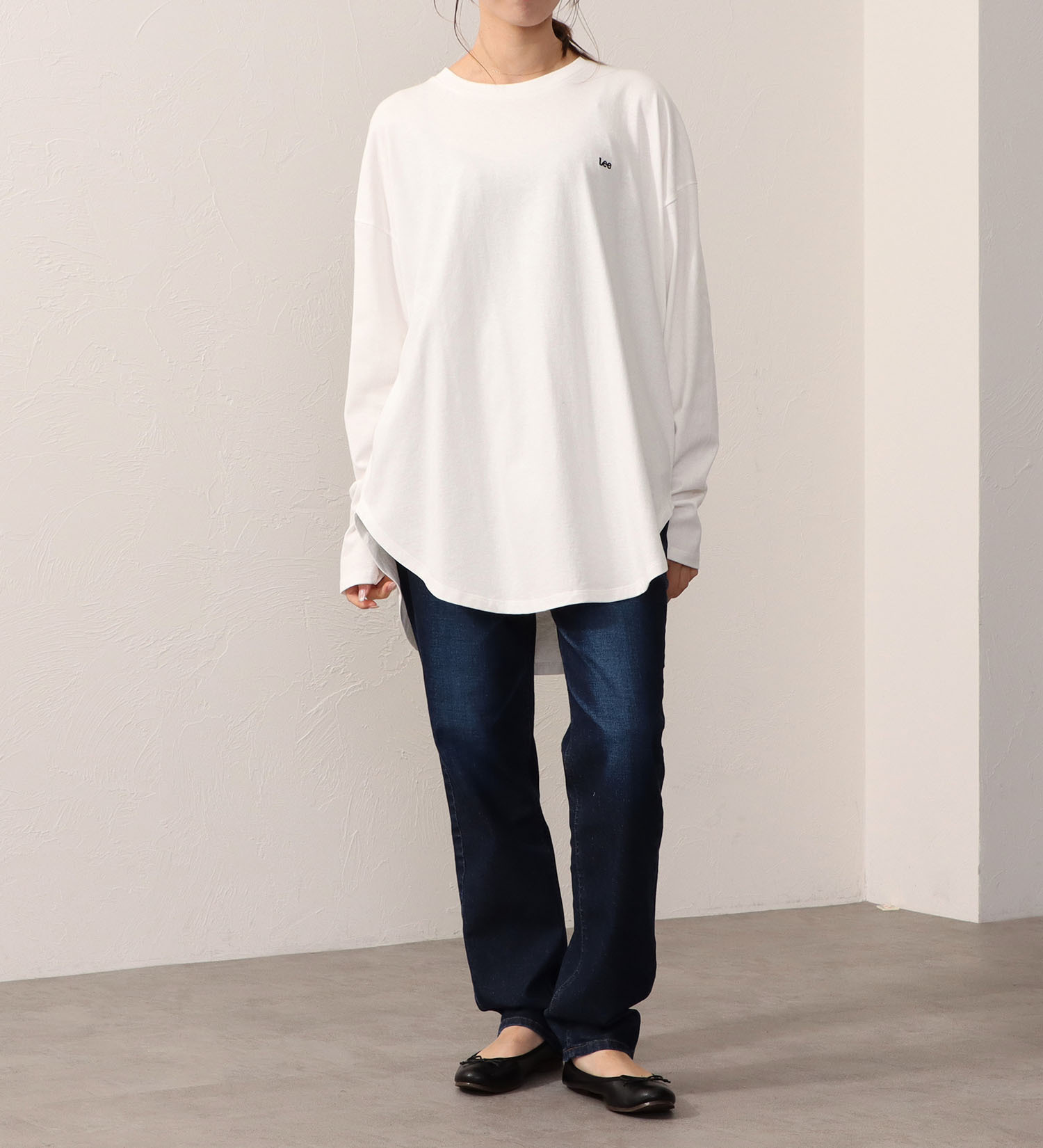 Lee(リー)のROUNDHEM TEE/ラウンドヘム長袖Tシャツ|トップス/Tシャツ/カットソー/レディース|ホワイト