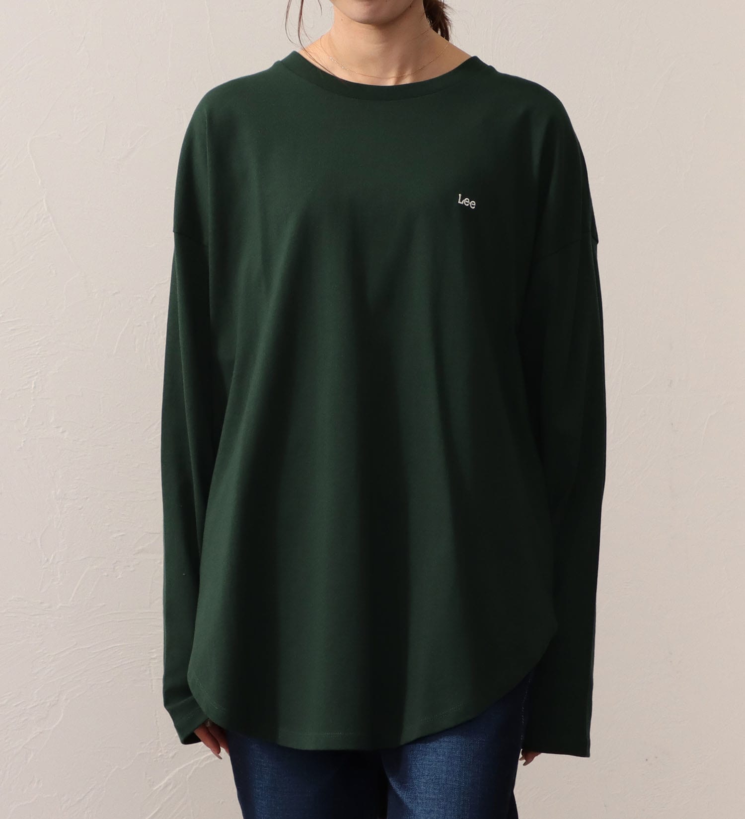 Lee(リー)のROUNDHEM TEE/ラウンドヘム長袖Tシャツ|トップス/Tシャツ/カットソー/レディース|グリーン