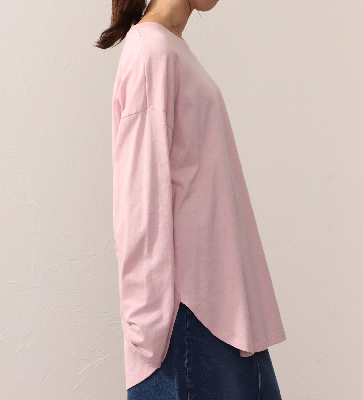 Lee(リー)のROUNDHEM TEE/ラウンドヘム長袖Tシャツ|トップス/Tシャツ/カットソー/レディース|ピンク