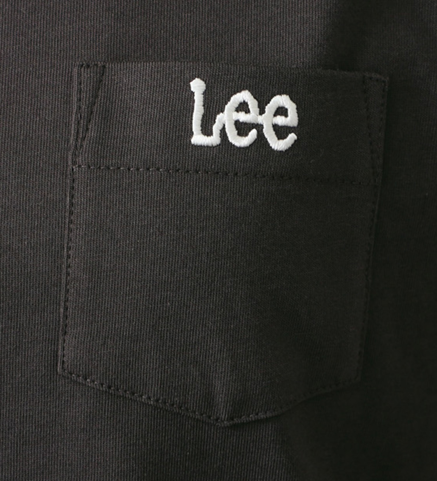 Lee(リー)の【FINAL SALE】ポケットロゴ刺繍 ハーフスリーブTee|トップス/Tシャツ/カットソー/レディース|チャコール