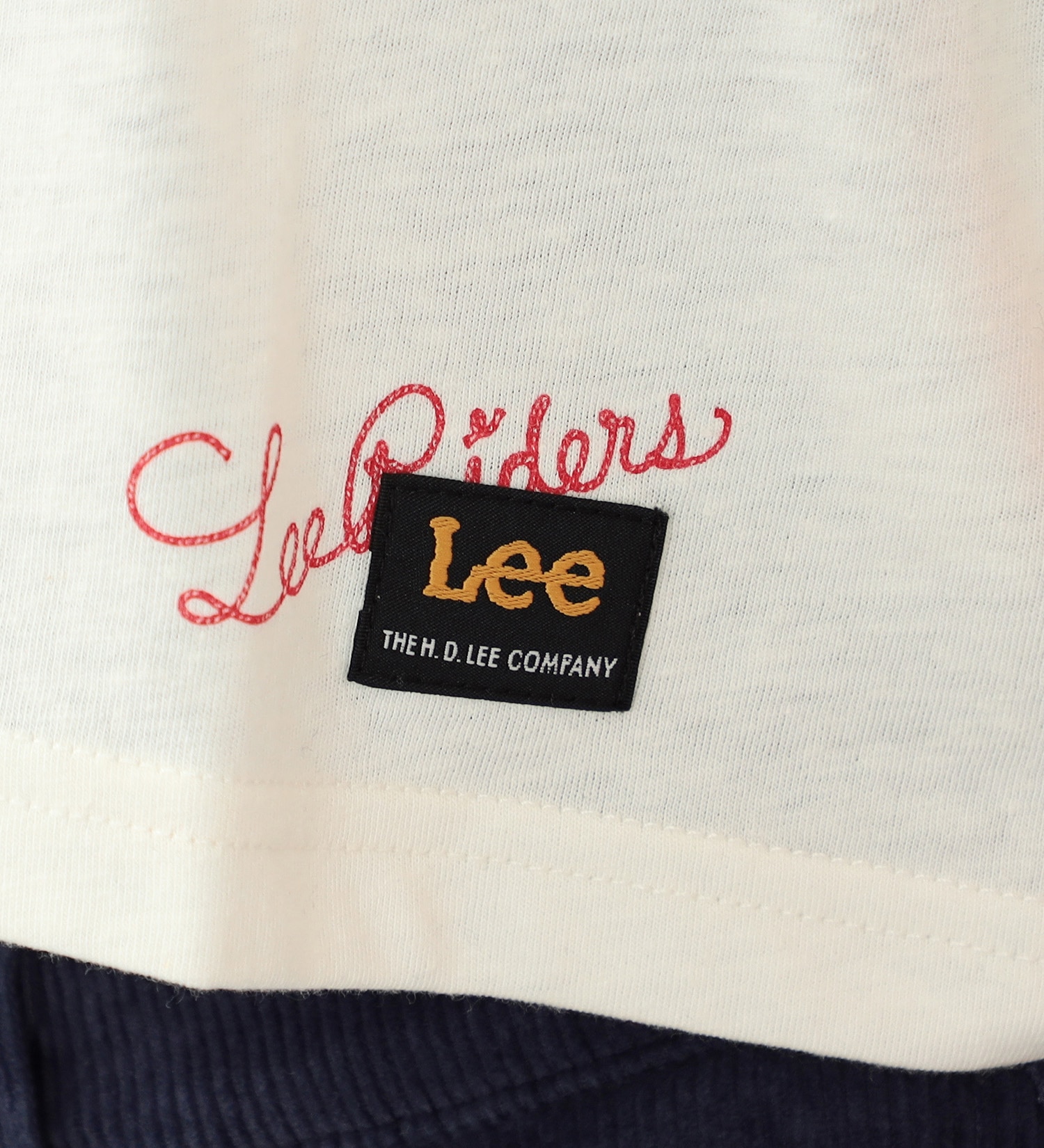 Lee(リー)の【GW SALE】【クロップド】Leeロゴ総柄 七分袖 ラグランTシャツ|トップス/Tシャツ/カットソー/レディース|レッド