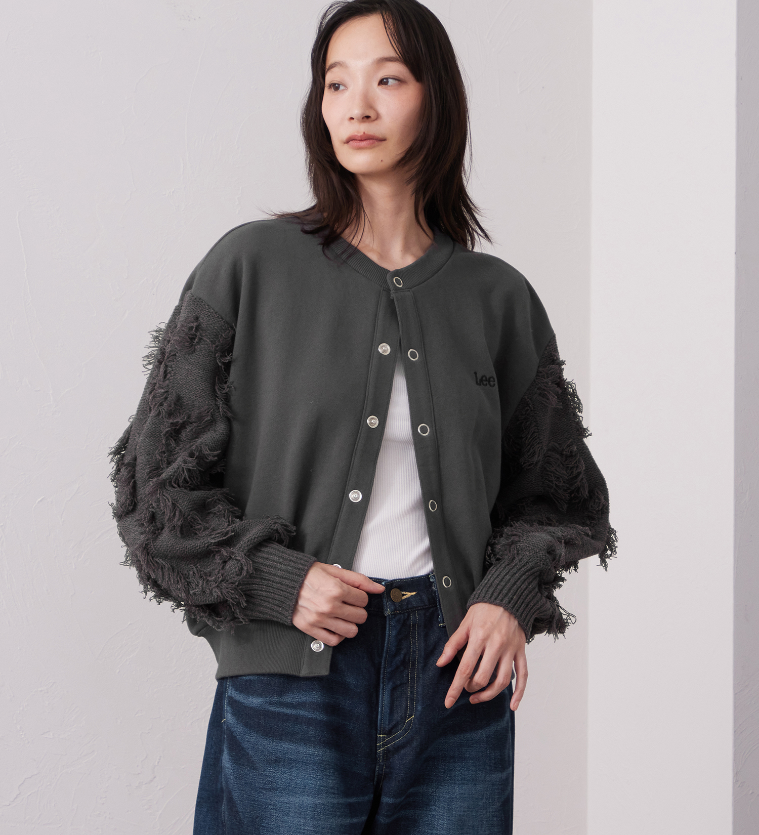 Lee(リー)のKNITPANEL SWEAT CARDIGAN/ニットパネルスウェットカーディガン|トップス/スウェット/レディース|チャコール