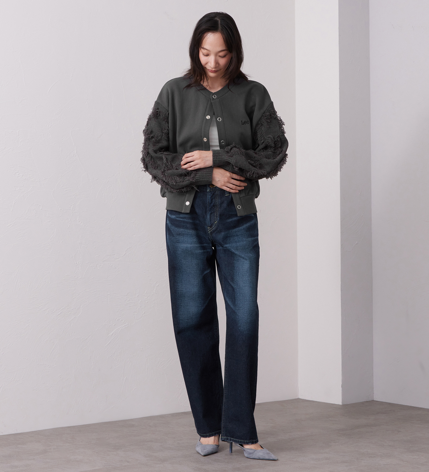 Lee(リー)のKNITPANEL SWEAT CARDIGAN/ニットパネルスウェットカーディガン|トップス/スウェット/レディース|チャコール