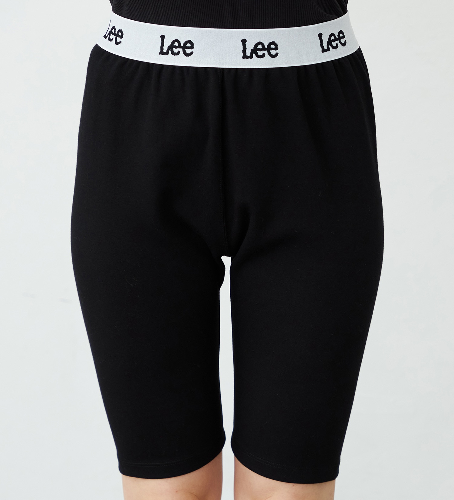 Lee(リー)のLeeロゴリブ ハーフレギンス|パンツ/パンツ/レディース|ブラック