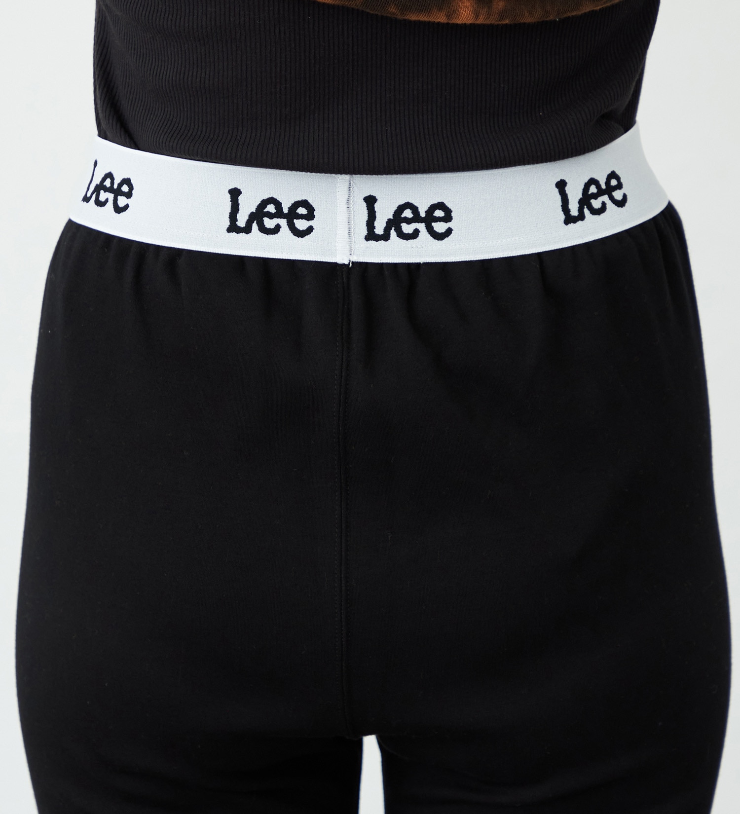 Lee(リー)のLeeロゴリブ ハーフレギンス|パンツ/パンツ/レディース|ブラック