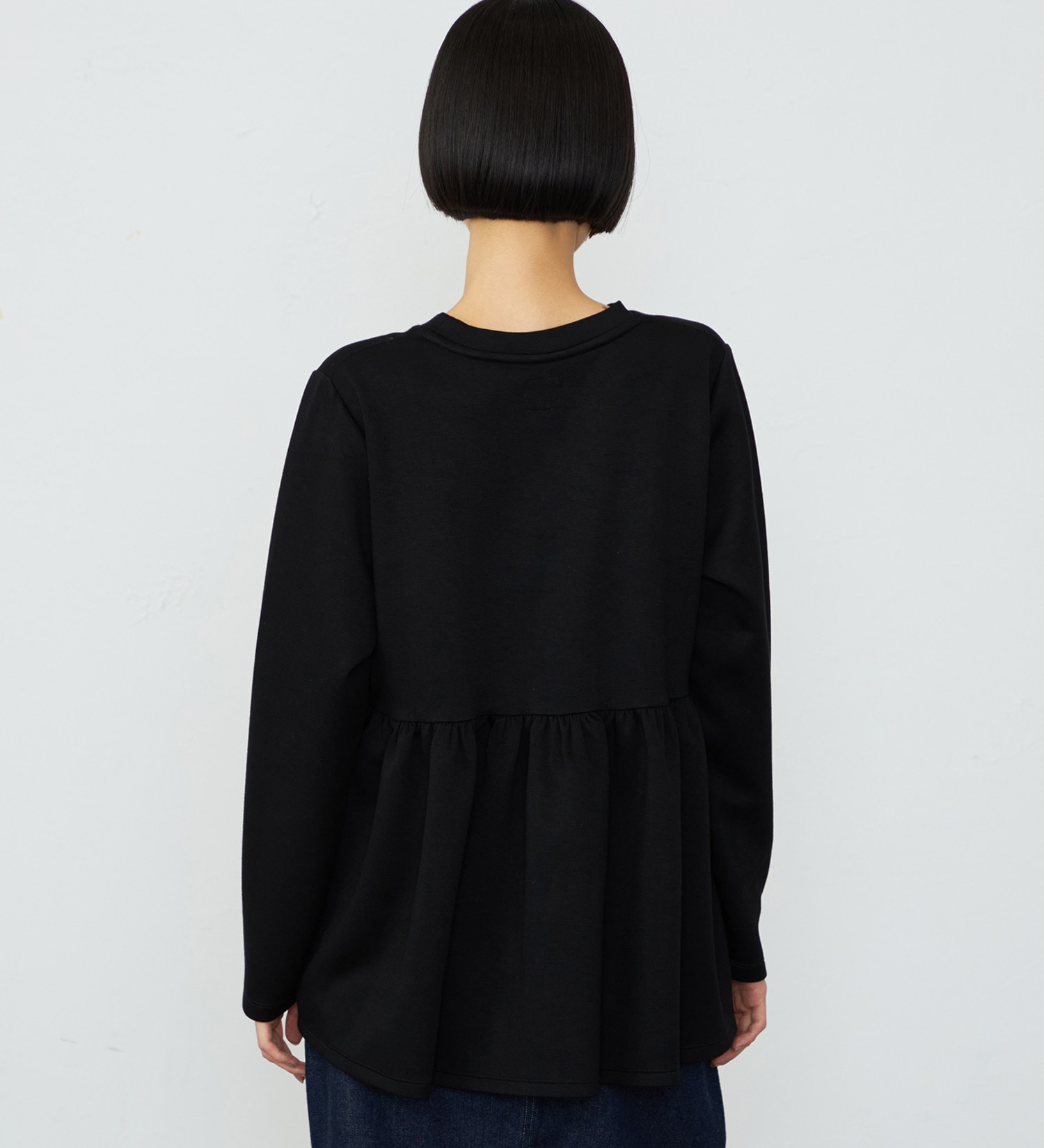 Lee(リー)のペプラムプルオーバー ダンボールニット|トップス/ニット/セーター/レディース|ブラック