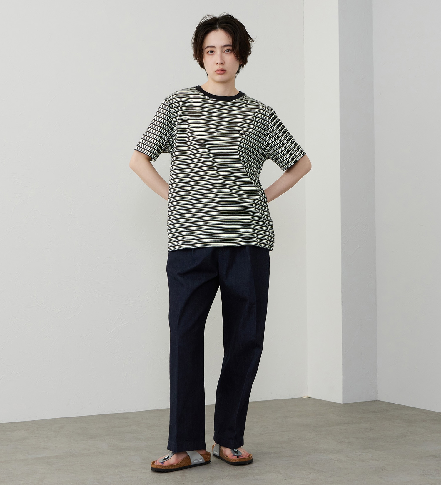 Lee(リー)のマルチボーダーTシャツ|トップス/Tシャツ/カットソー/レディース|チャコール