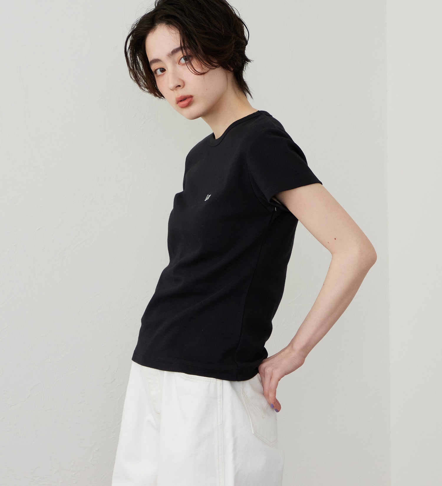 Lee(リー)のコンパクトフィットTシャツ|トップス/Tシャツ/カットソー/レディース|ブラック