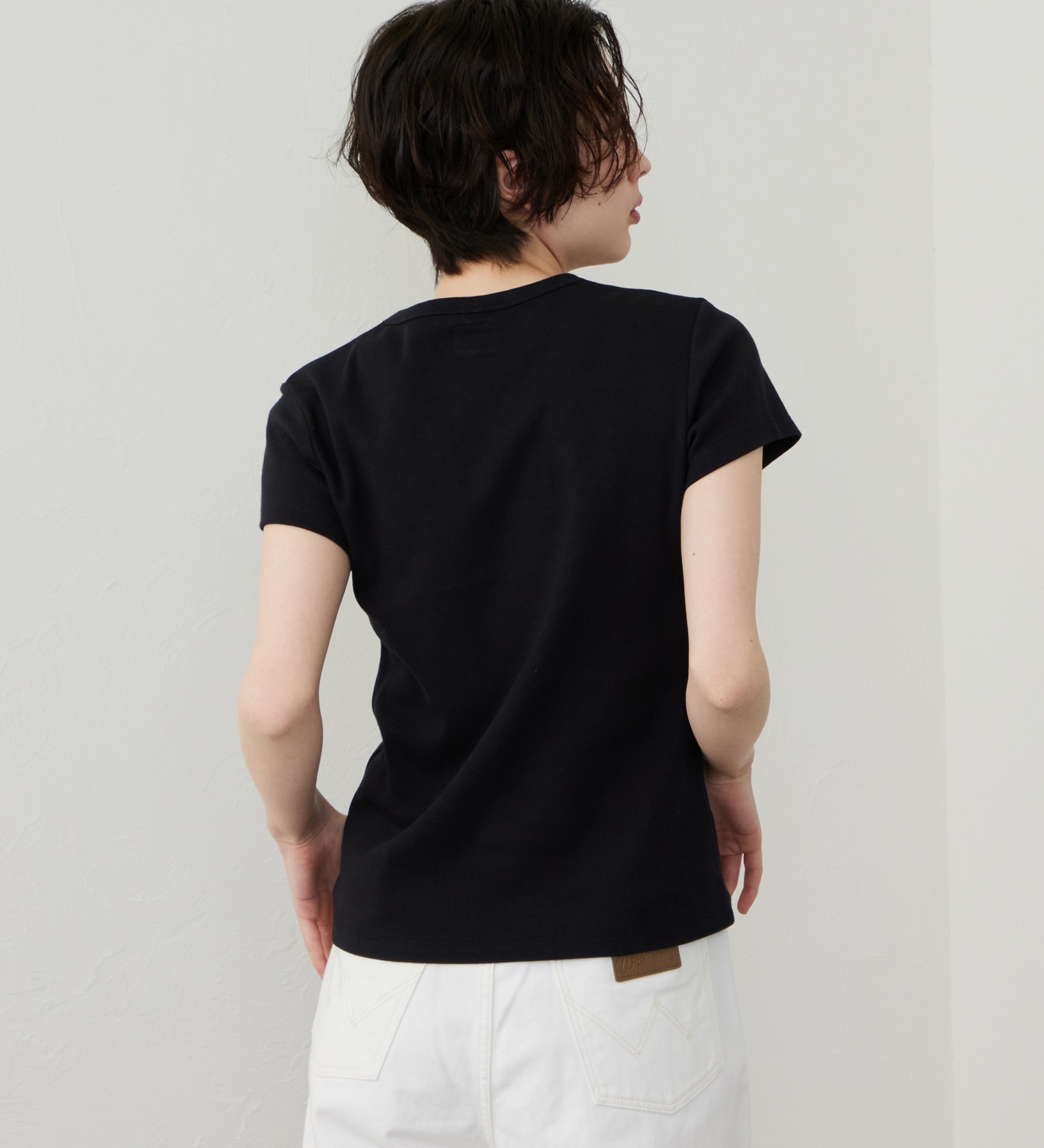 Lee(リー)のコンパクトフィットTシャツ|トップス/Tシャツ/カットソー/レディース|ブラック