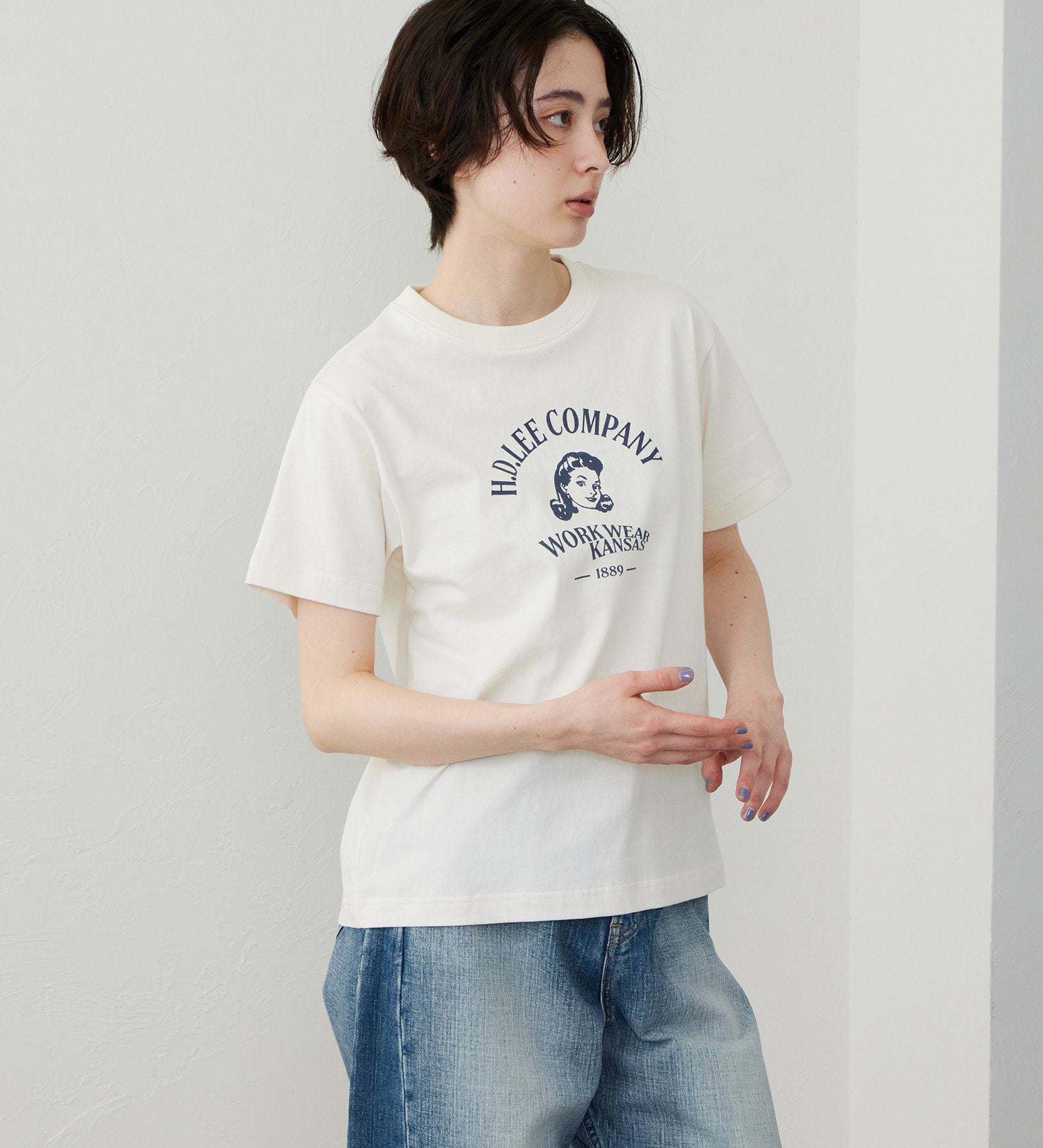 Lee(リー)のロゴハーフスリーブTシャツ|トップス/Tシャツ/カットソー/レディース|ホワイト
