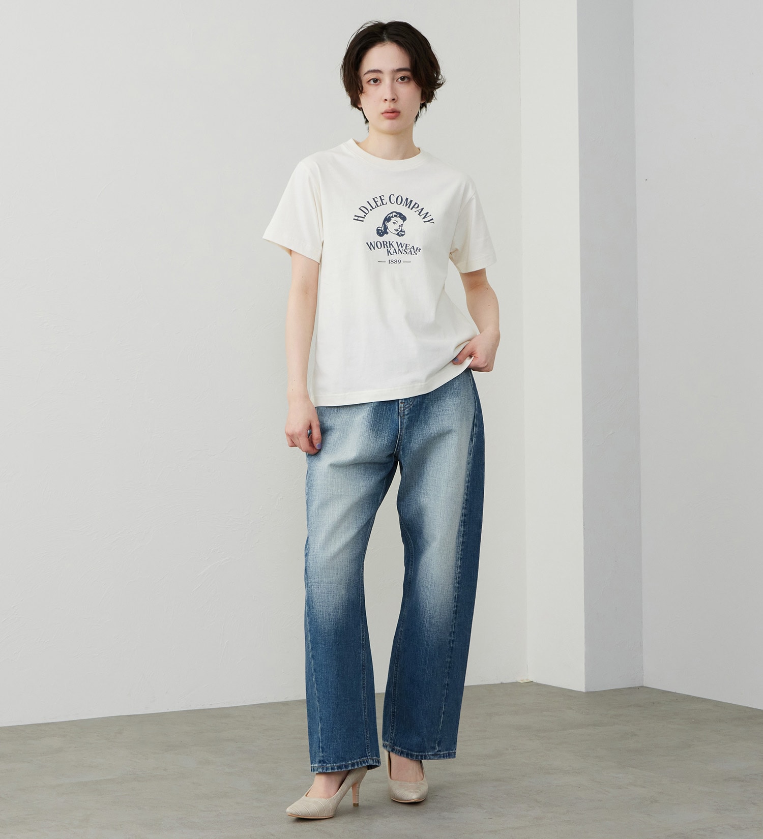 Lee(リー)のロゴハーフスリーブTシャツ|トップス/Tシャツ/カットソー/レディース|ホワイト