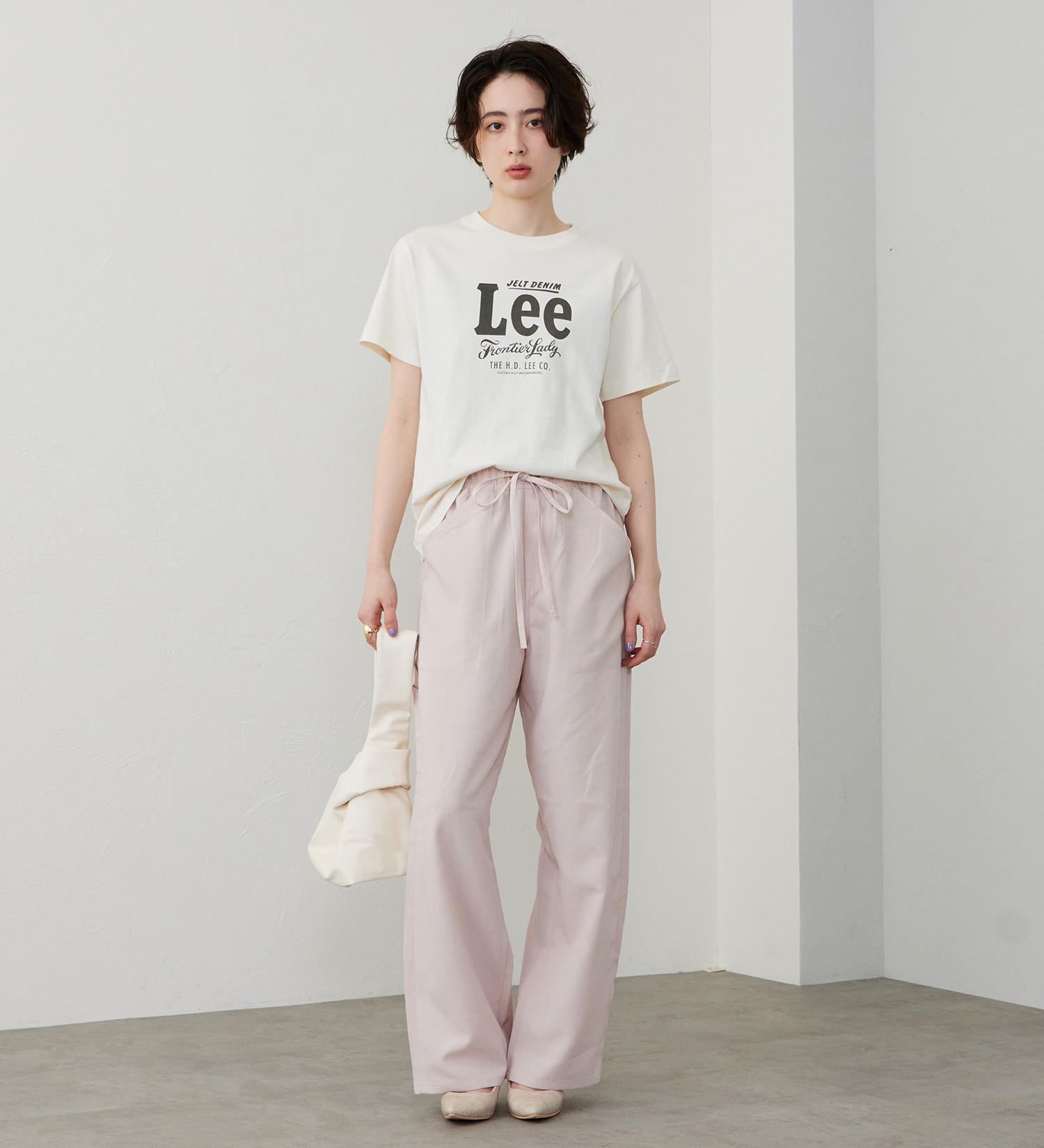 Lee(リー)のロゴハーフスリーブTシャツ|トップス/Tシャツ/カットソー/レディース|アイボリー