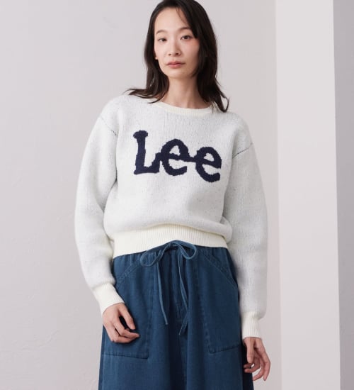 Lee(リー)のKNIT LeeLOGO SWEATER / ニットリーロゴセーター|トップス/ニット/セーター/レディース|アイボリー