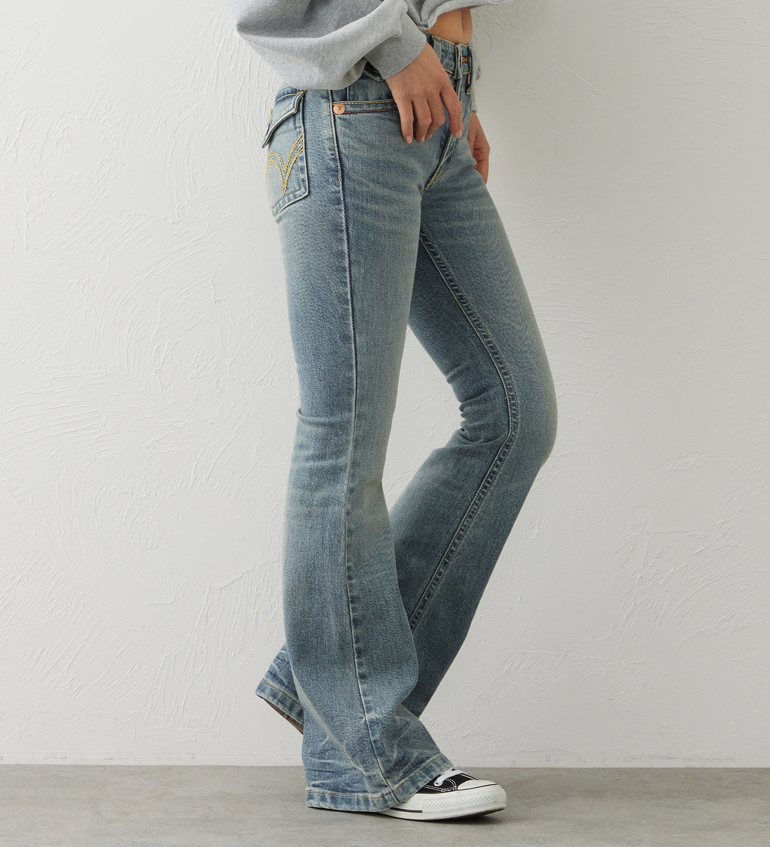 EDWIN(エドウイン)のEDWIN LADIES TIME CODE 00s クラフトステッチ フレアデニムパンツ|パンツ/デニム / ジーンズパンツ/レディース|淡色ブルー
