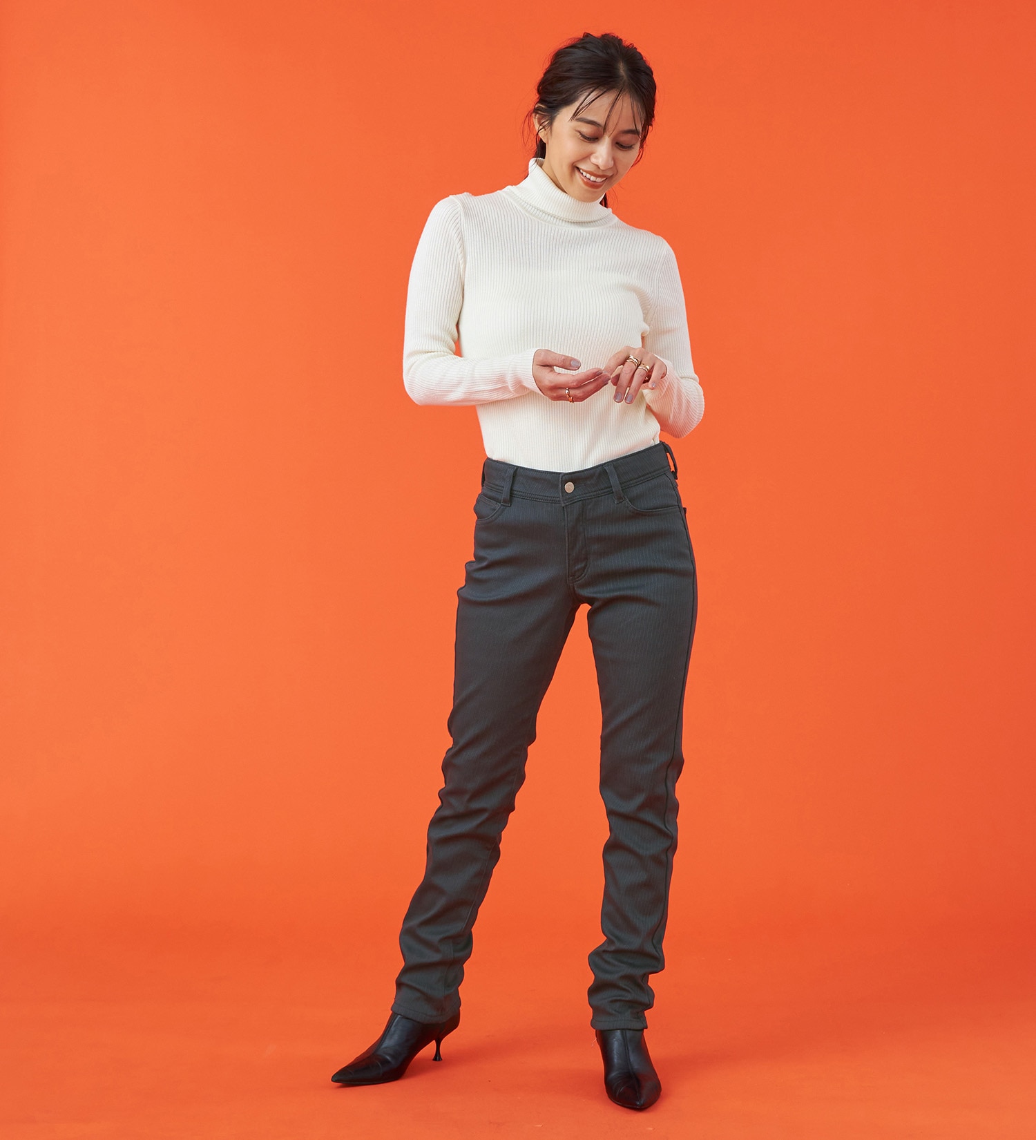 EDWIN(エドウイン)の【予約P】EDWIN LADIES 『裏フリースであったかい。』インターナショナルベーシックBODY FIREゆったりストレートデニムパンツ【冬用】【暖】|パンツ/パンツ/レディース|グレー