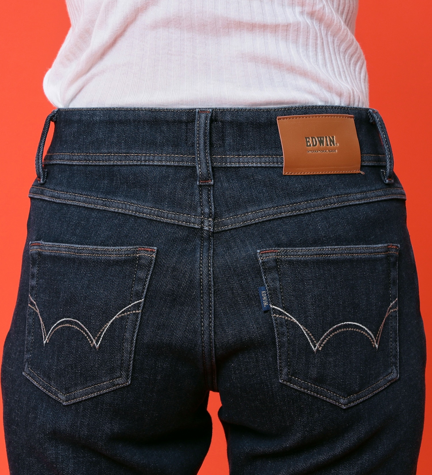 EDWIN(エドウイン)の【予約P】EDWIN LADIES 『裏フリースであったかい。』インターナショナルベーシックBODY FIREゆったりストレートデニムパンツ【冬用】【暖】|パンツ/デニム / ジーンズパンツ/レディース|濃色ブルー