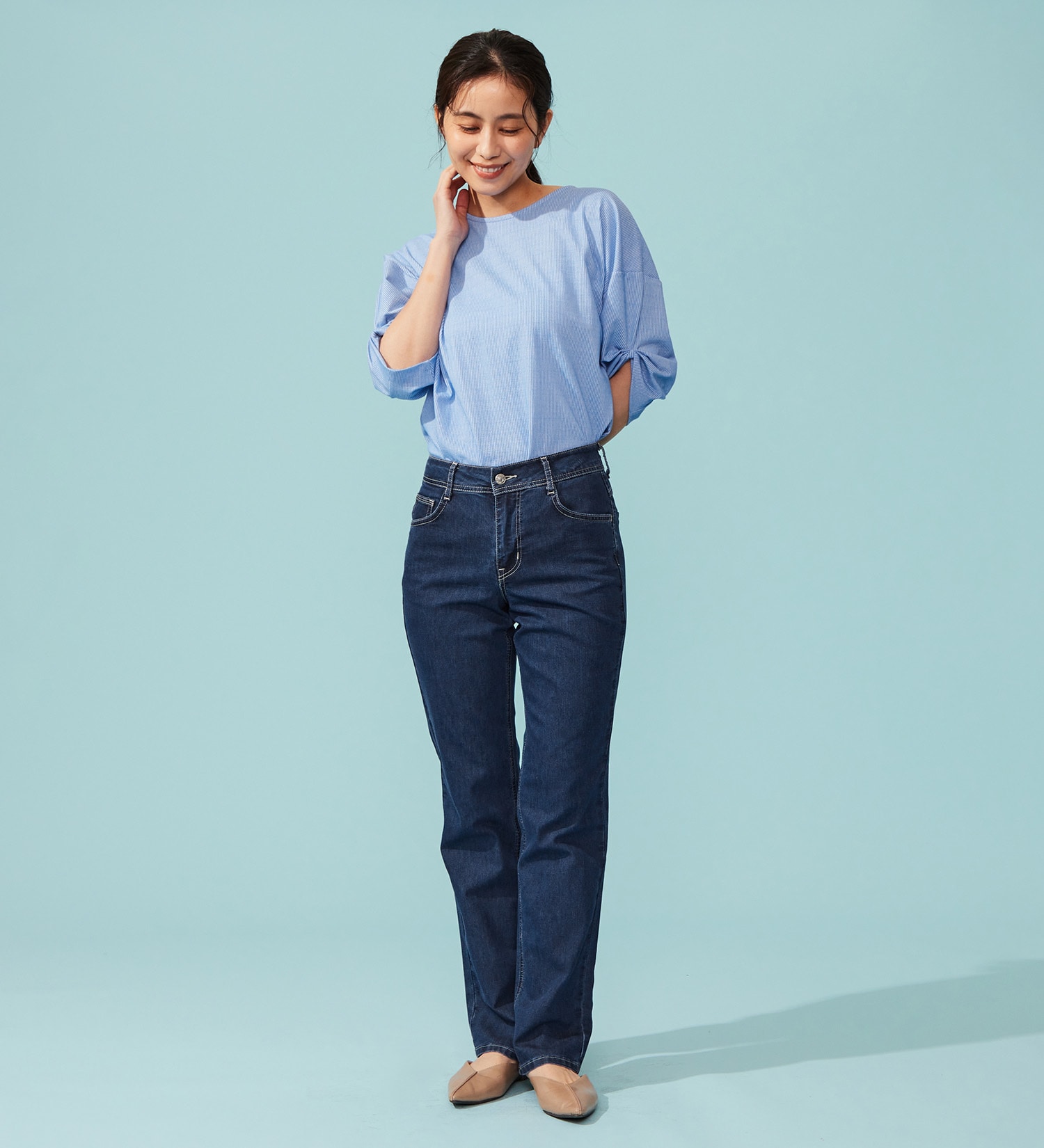 EDWIN(エドウイン)の【予約P】EDWIN LADIES インターナショナルベーシック COOL 股上深め 脚まわりゆったりストレートデニムパンツ【涼】|パンツ/デニム / ジーンズパンツ/レディース|中色ブルー