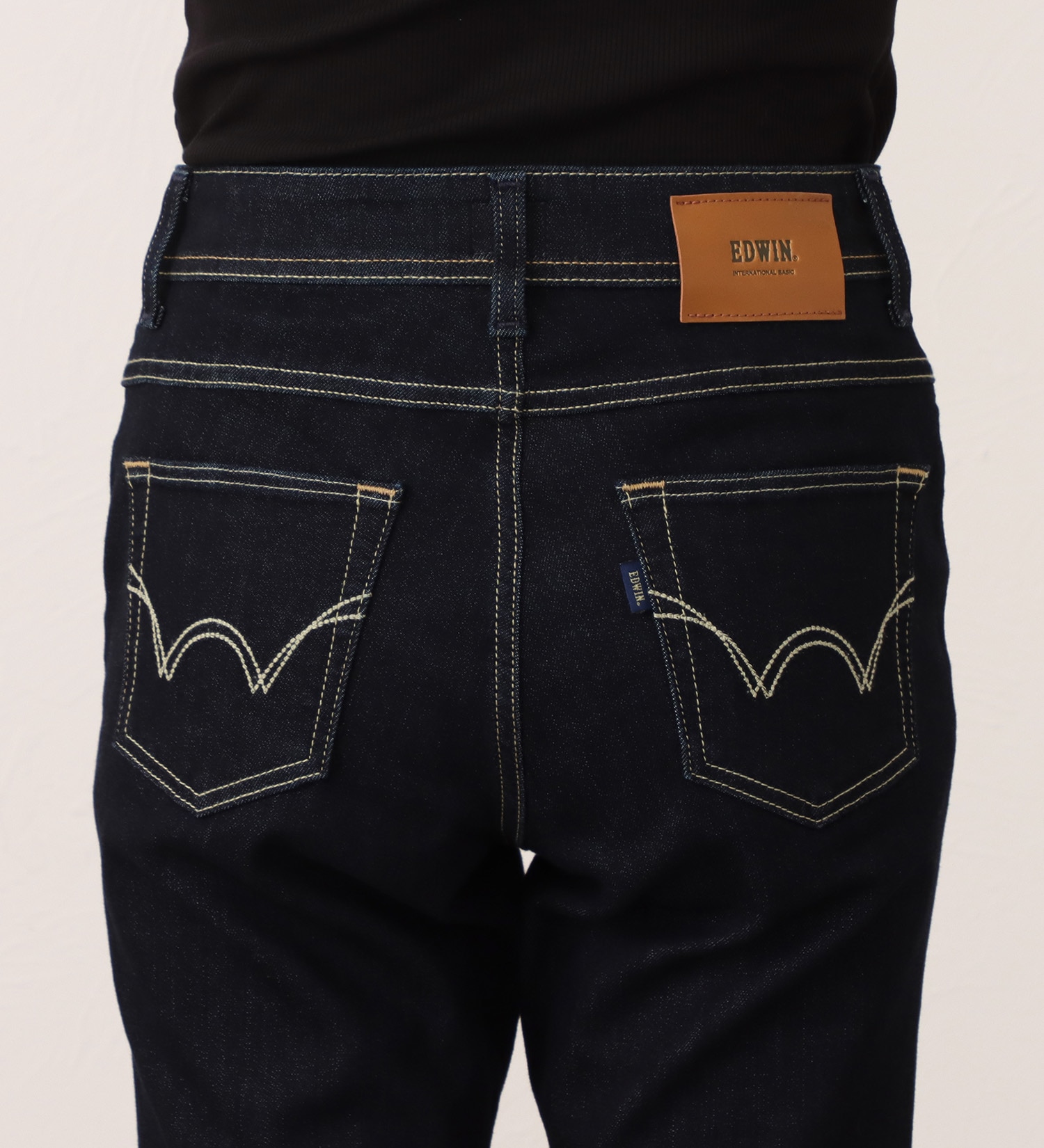 EDWIN(エドウイン)のEDWIN LADIES インターナショナルベーシック すっきりストレートデニムパンツ|パンツ/デニム / ジーンズパンツ/レディース|インディゴブルー