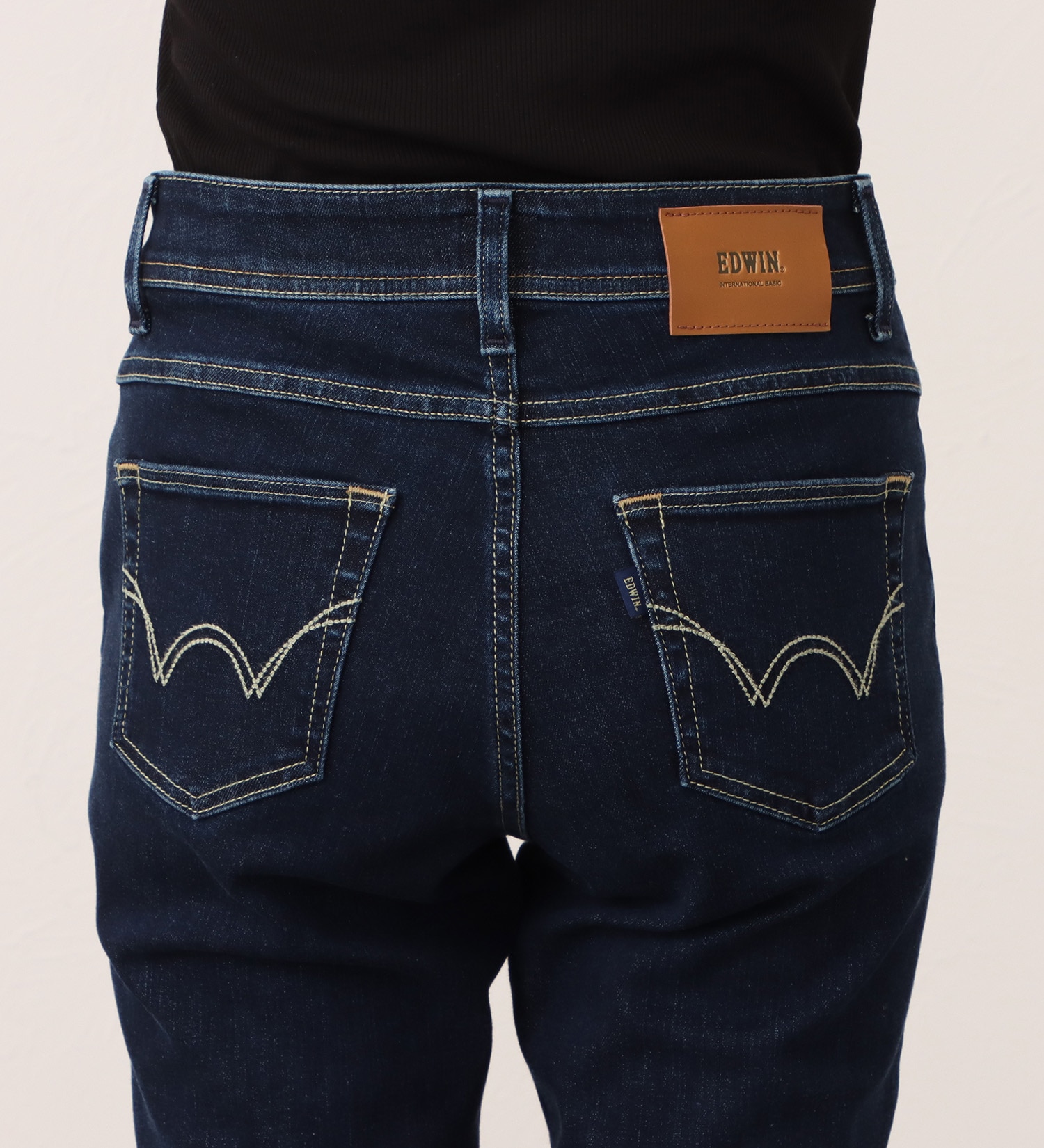 EDWIN(エドウイン)のEDWIN LADIES インターナショナルベーシック すっきりストレートデニムパンツ|パンツ/デニム / ジーンズパンツ/レディース|濃色ブルー