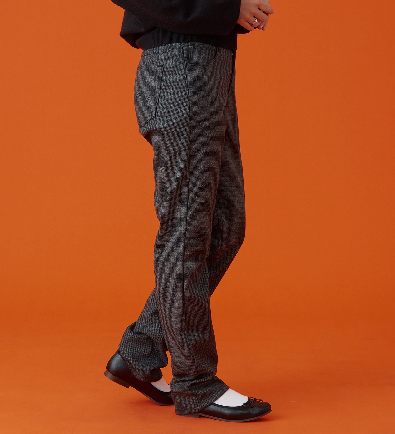 EDWIN(エドウイン)の【予約P】EDWIN LADIES インターナショナルベーシック BODY FIREすっきりストレートデニムパンツ【暖/冬用】|パンツ/デニム / ジーンズパンツ/レディース|グレー系その他