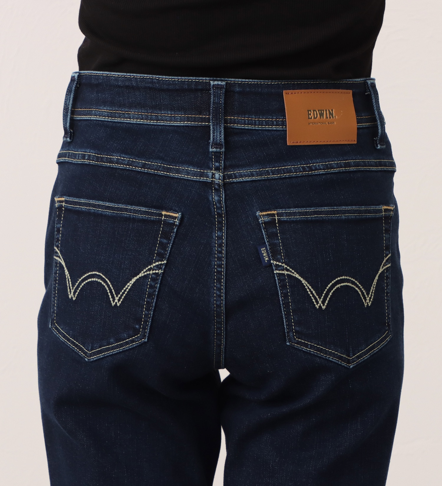 EDWIN(エドウイン)のEDWIN LADIES インターナショナルベーシック ゆったりストレートデニムパンツ|パンツ/デニム / ジーンズパンツ/レディース|濃色ブルー