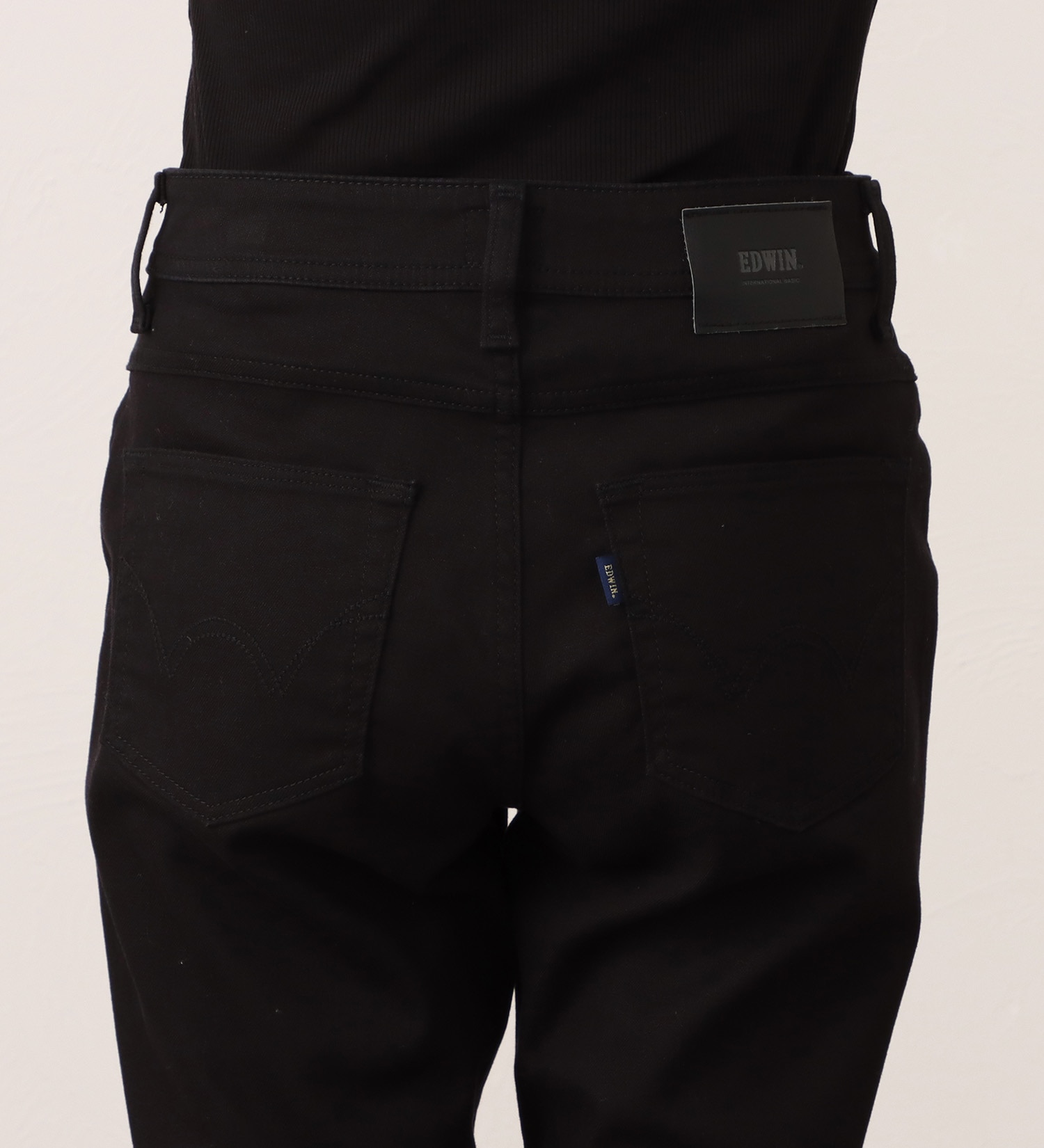 EDWIN(エドウイン)のEDWIN LADIES インターナショナルベーシック ゆったりストレートデニムパンツ|パンツ/デニム / ジーンズパンツ/レディース|ブラック