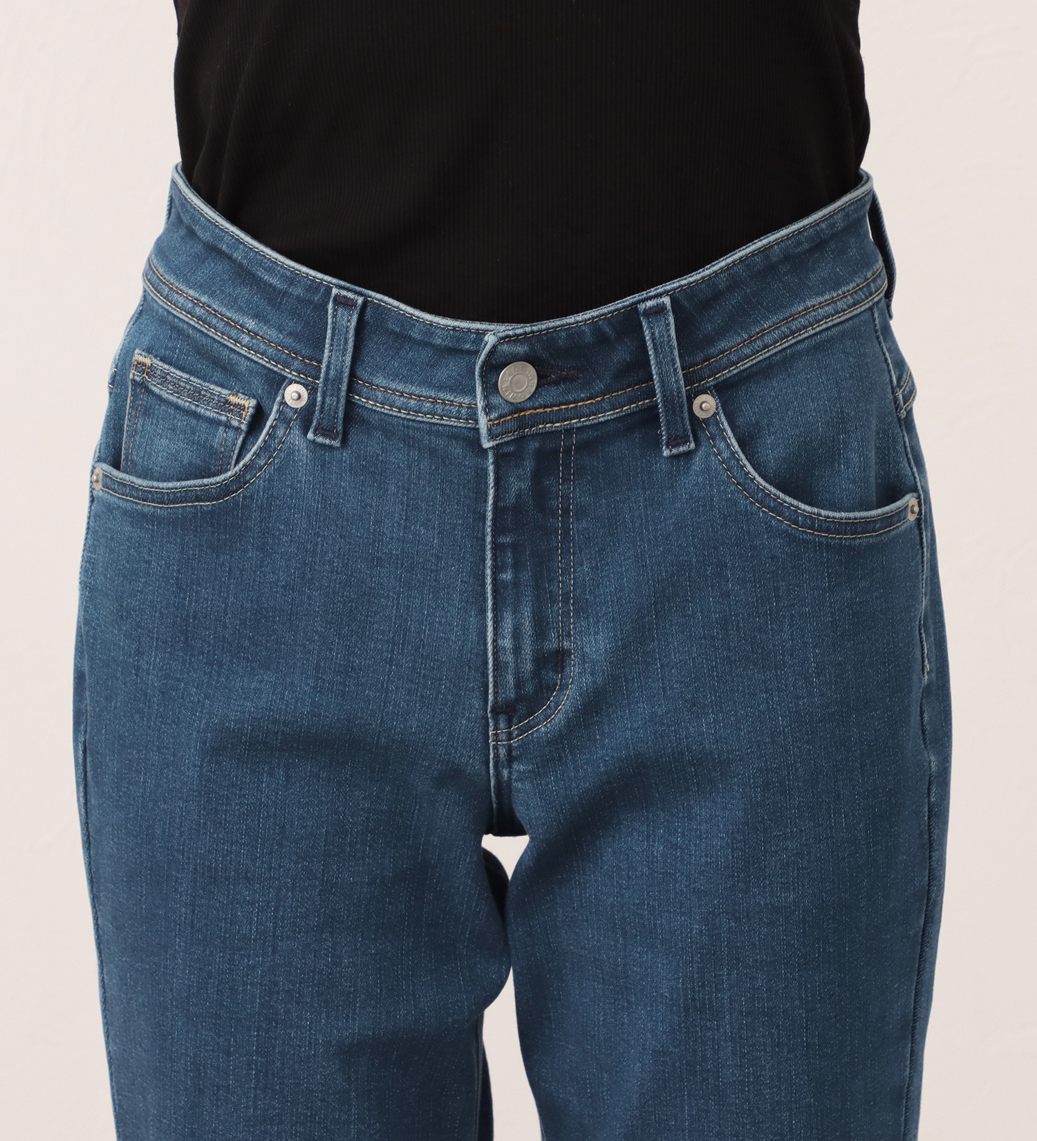 EDWIN(エドウイン)のEDWIN LADIES インターナショナルベーシック ゆったりストレートデニムパンツ|パンツ/デニム / ジーンズパンツ/レディース|中色ブルー