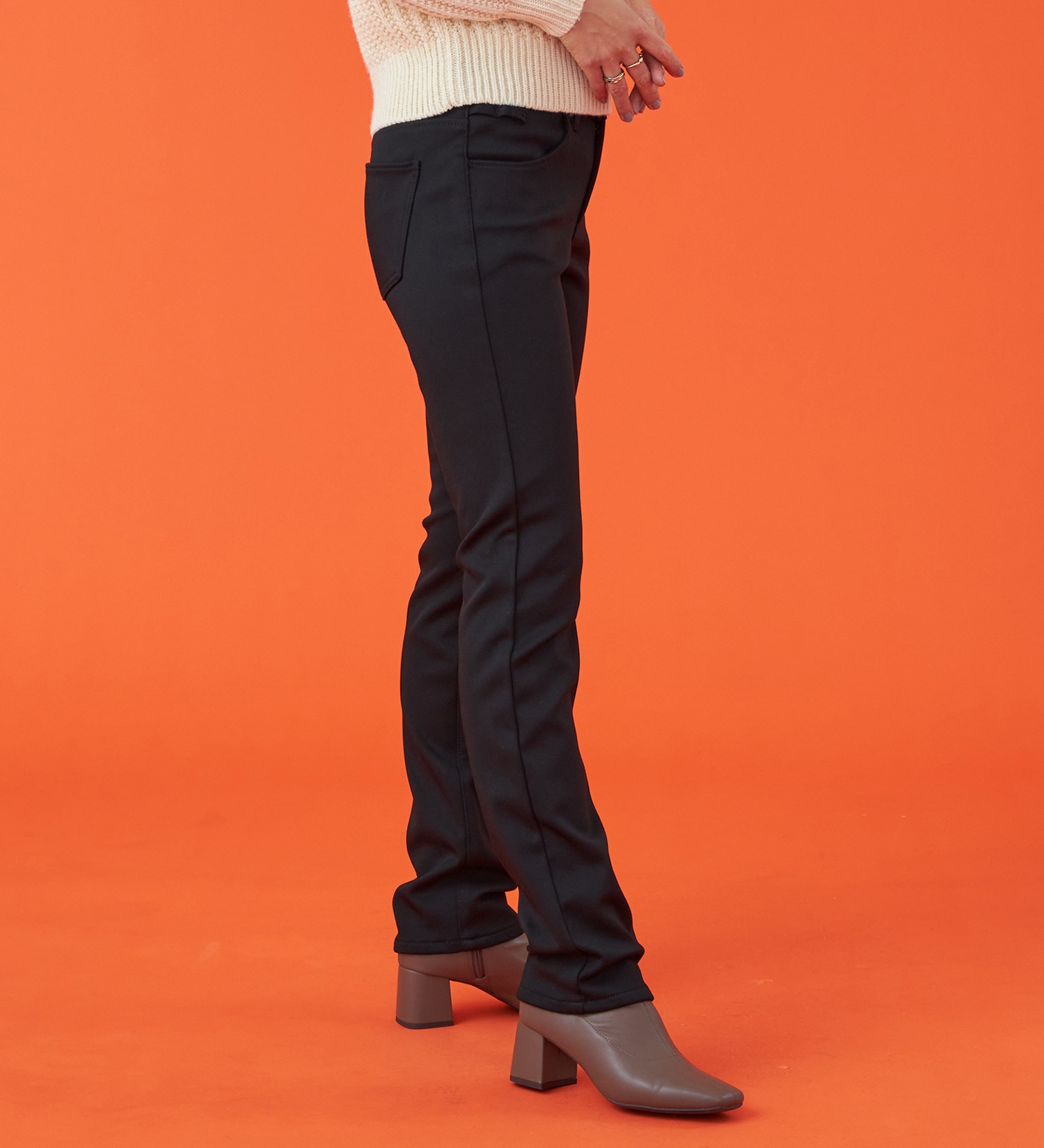 EDWIN(エドウイン)の【予約P】【WEB限定】EDWIN LADIES ハタラクロ BODY FIREスリムストレートパンツ【暖】【冬用】|パンツ/パンツ/レディース|ブラック