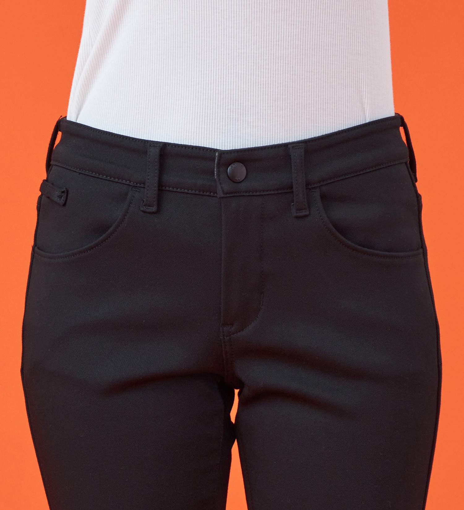 EDWIN(エドウイン)の【予約P】【WEB限定】EDWIN LADIES ハタラクロ BODY FIREスリムストレートパンツ【暖】【冬用】|パンツ/パンツ/レディース|ブラック