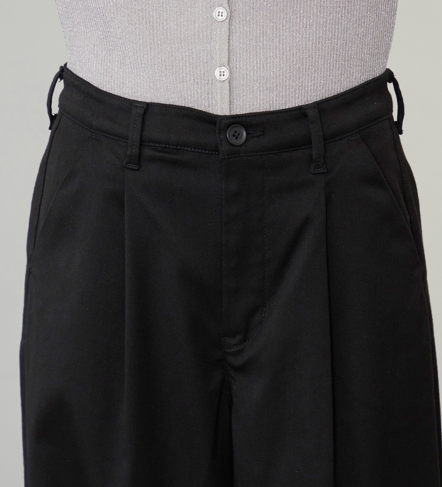EDWIN(エドウイン)の【予約】【WEB・直営店舗限定】EDWIN LADIES ハタラクロ タックワイドスラックスパンツ|パンツ/スラックス/レディース|ブラック