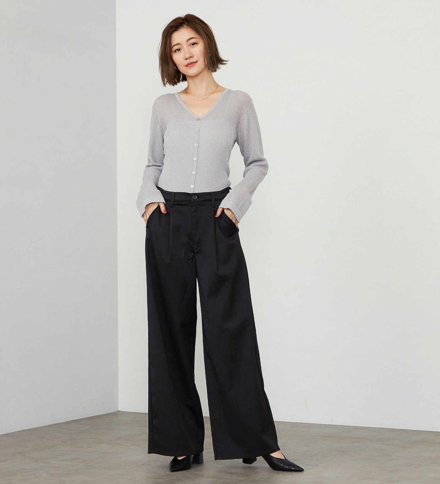 EDWIN(エドウイン)の【予約】【WEB・直営店舗限定】EDWIN LADIES ハタラクロ タックワイドスラックスパンツ|パンツ/スラックス/レディース|ブラック