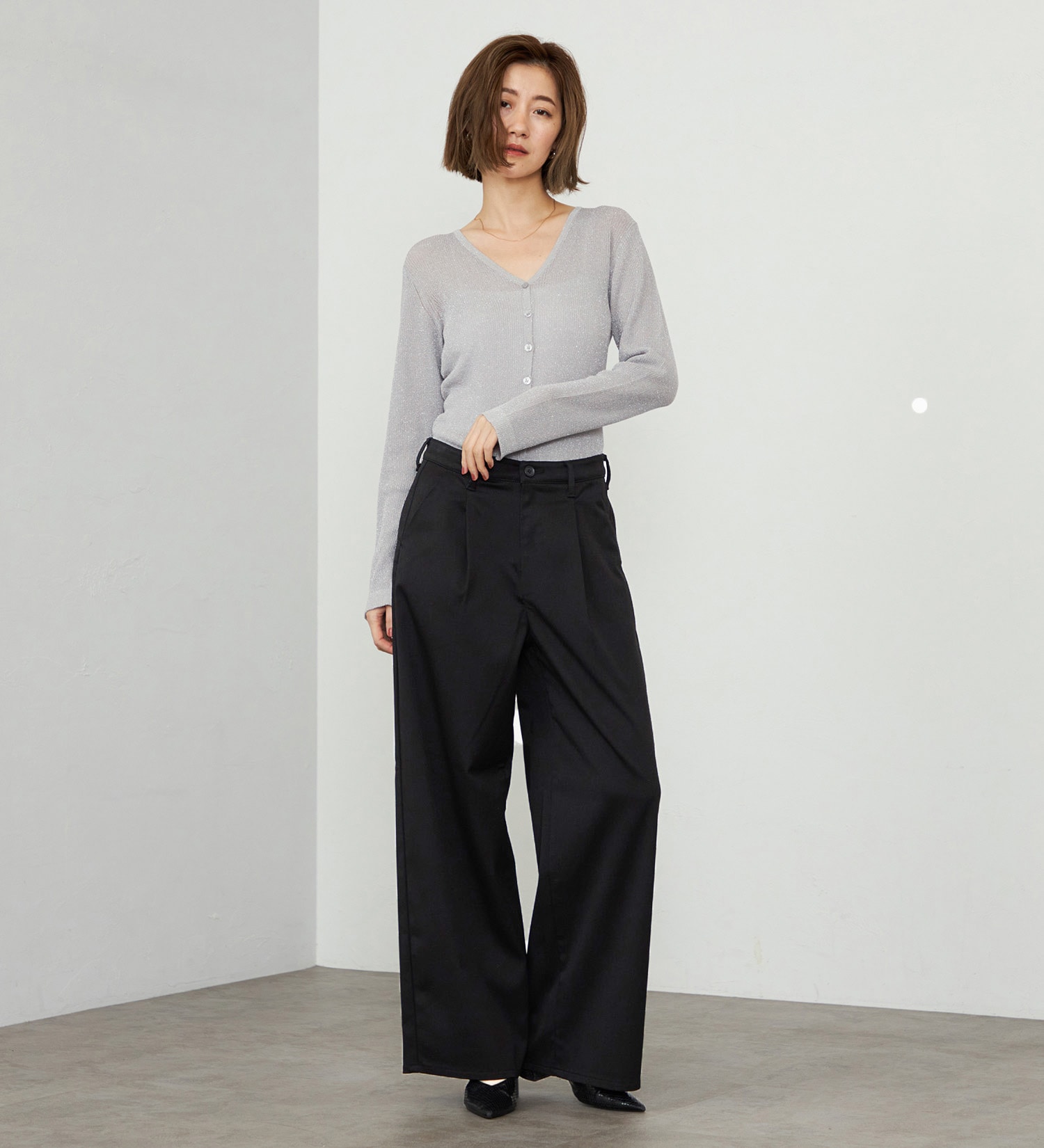 EDWIN(エドウイン)の【予約】【WEB・直営店舗限定】EDWIN LADIES ハタラクロ タックワイドスラックスパンツ|パンツ/スラックス/レディース|ブラック
