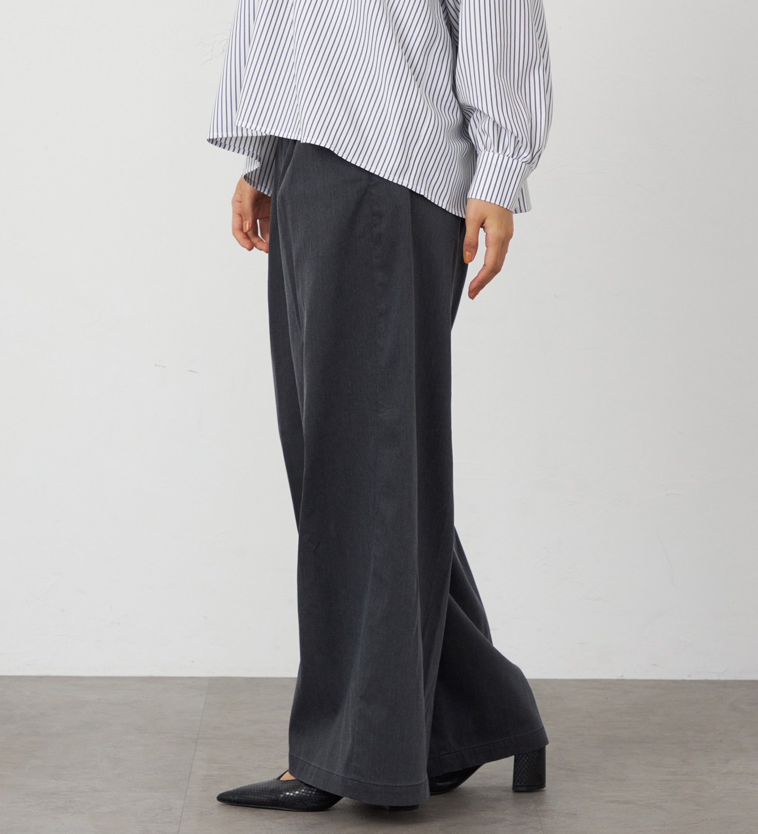 EDWIN(エドウイン)の【WEB・直営店舗限定】EDWIN LADIES キレカジ ワイドスラックスパンツ【洗える・防シワ】|パンツ/スラックス/レディース|チャコールグレー