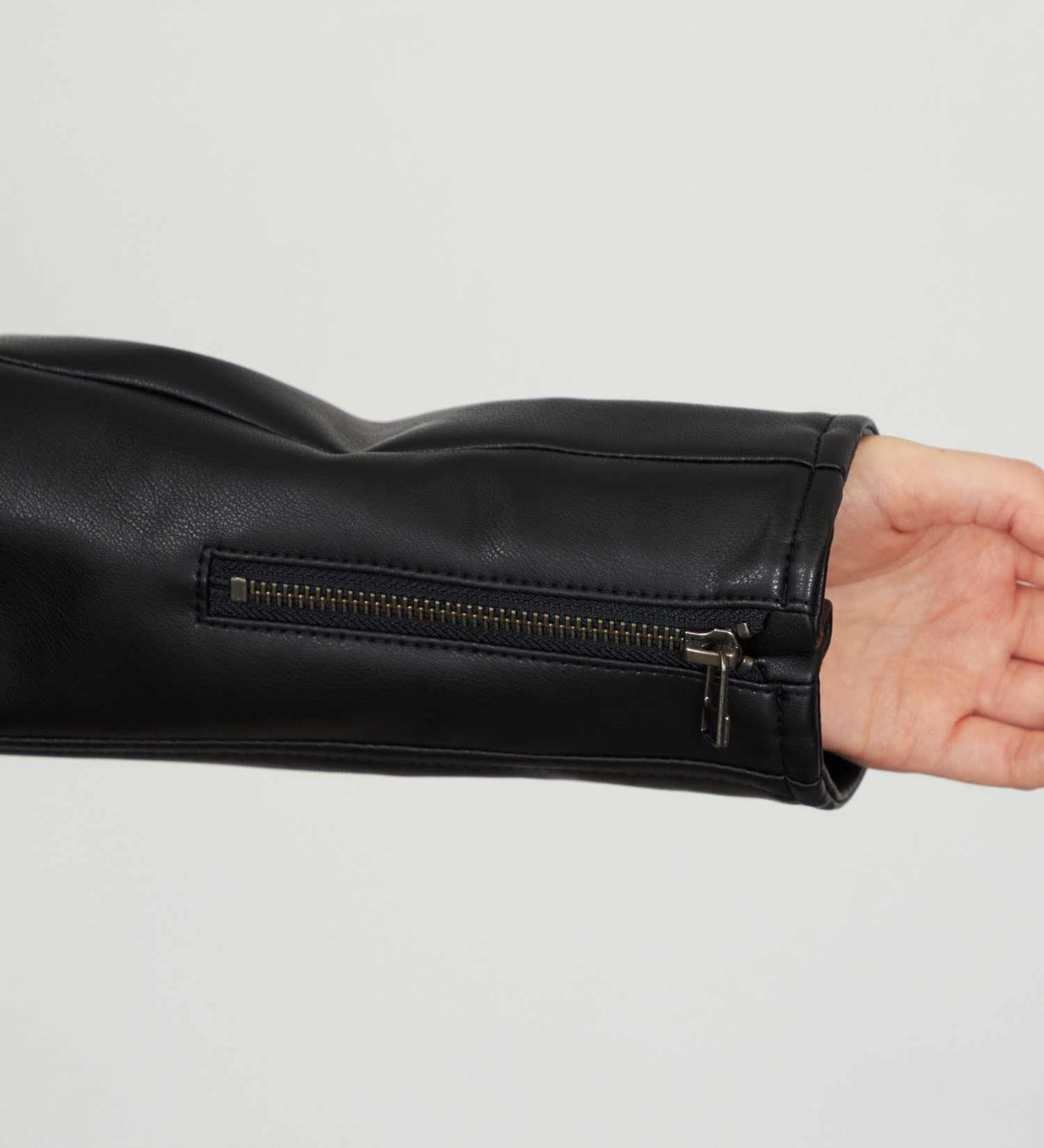 EDWIN(エドウイン)の【WEB・直営店舗限定】EDWIN LADIES フェイクレザーライダースジャケット|ジャケット/アウター/その他アウター/レディース|ブラック