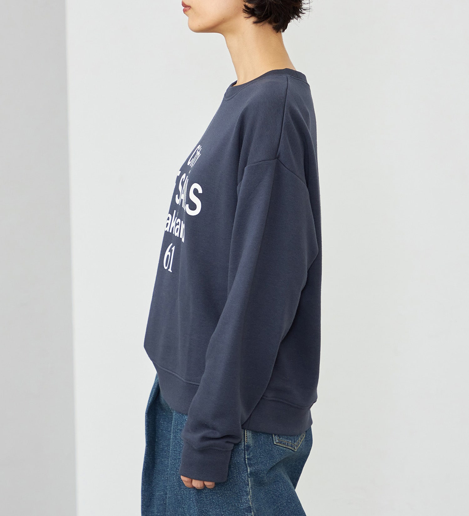 EDWIN(エドウイン)の【WEB・直営店舗限定】EDWIN LADIES クルーネックスウェット|トップス/スウェット/レディース|ネイビー