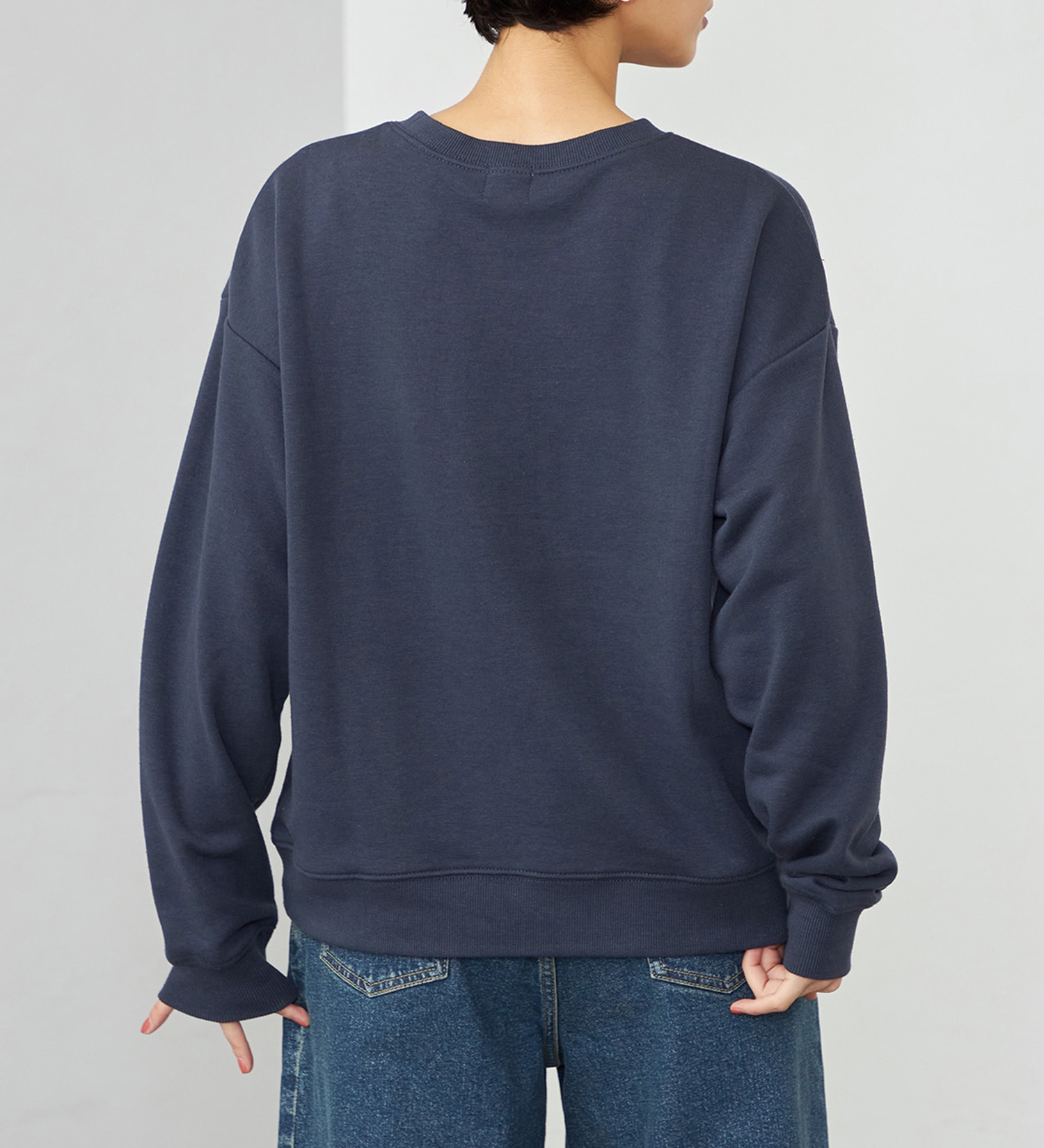 EDWIN(エドウイン)の【WEB・直営店舗限定】EDWIN LADIES クルーネックスウェット|トップス/スウェット/レディース|ネイビー