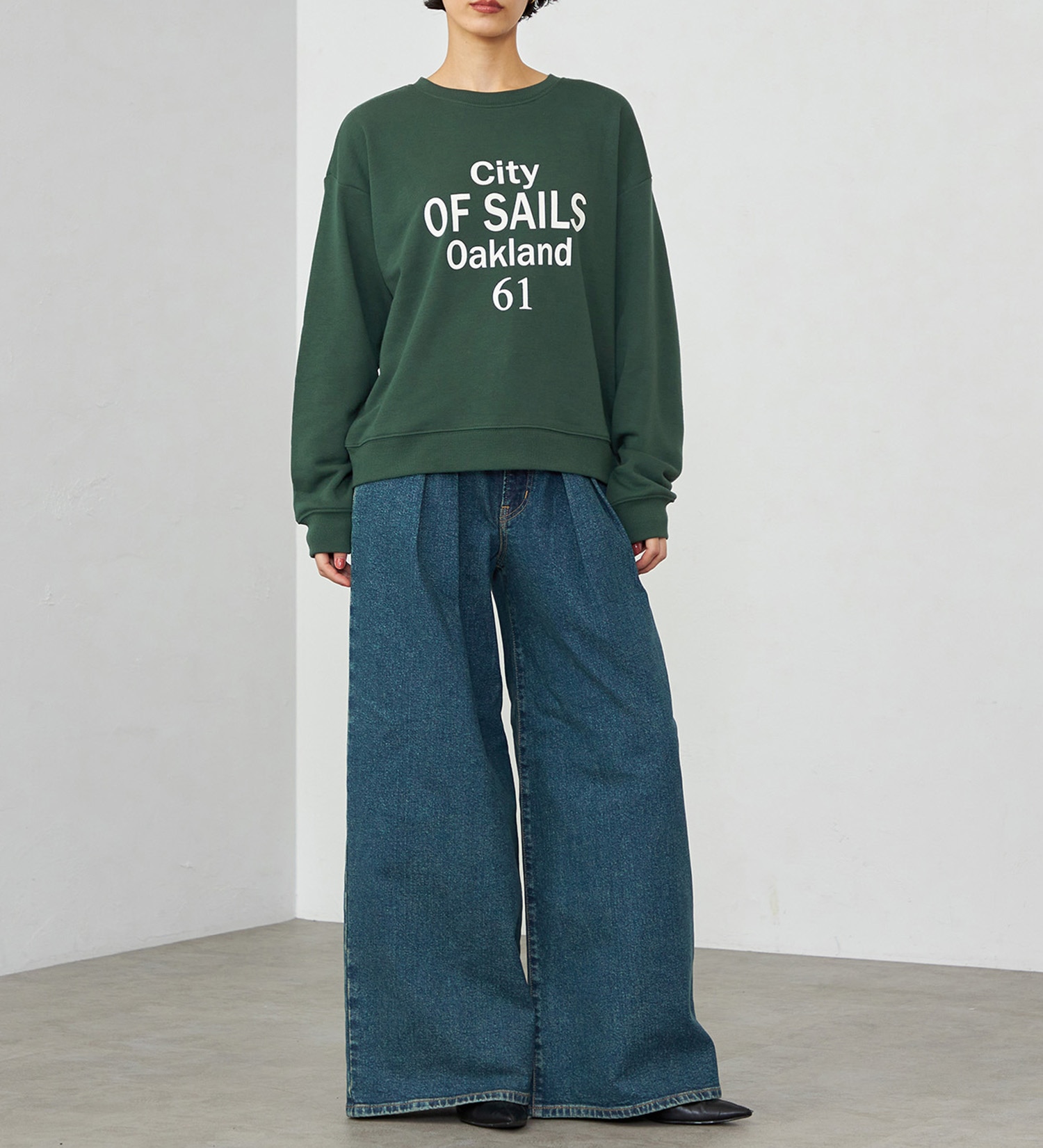 EDWIN(エドウイン)の【WEB・直営店舗限定】EDWIN LADIES クルーネックスウェット|トップス/スウェット/レディース|グリーン