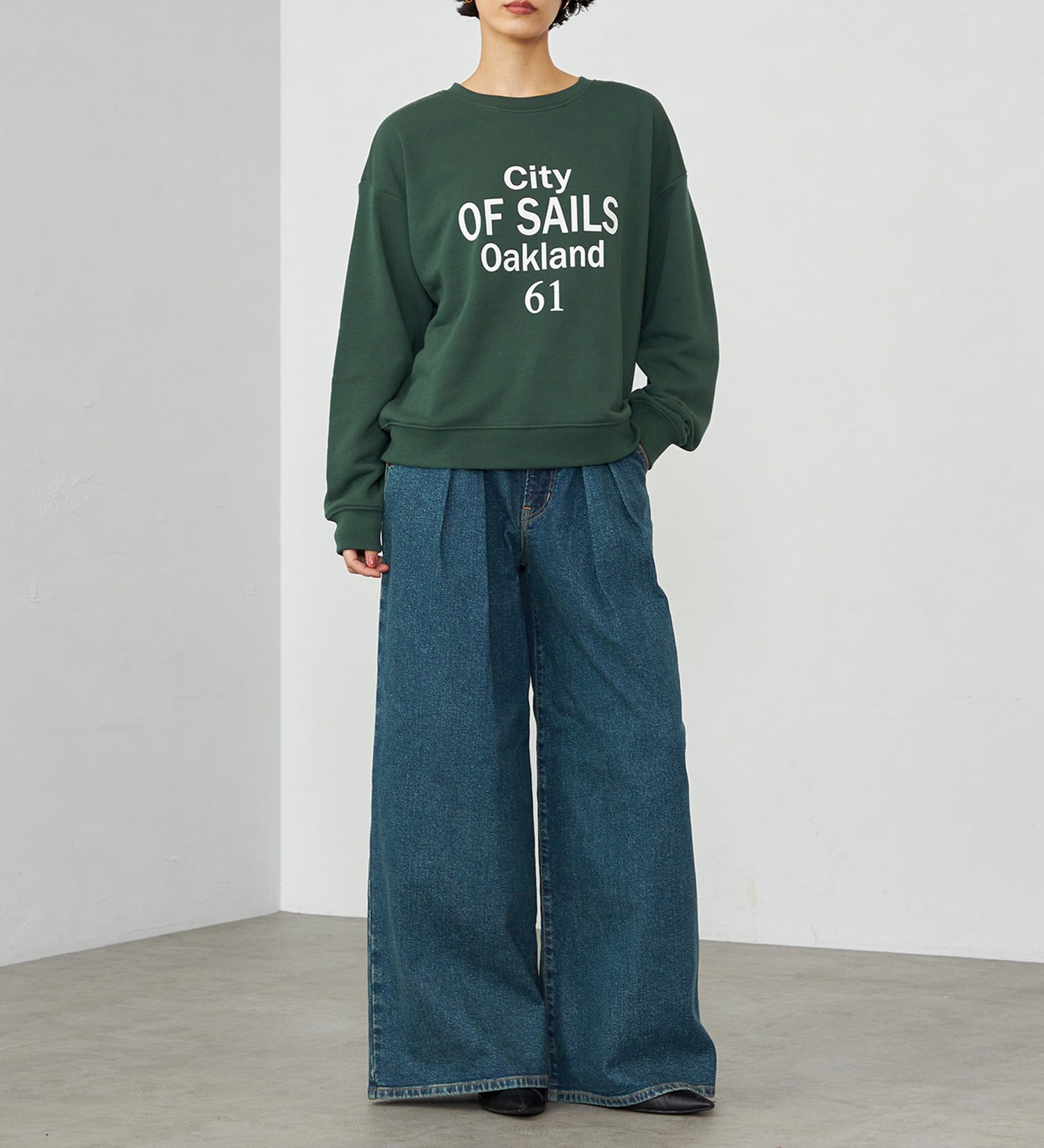 EDWIN(エドウイン)の【WEB・直営店舗限定】EDWIN LADIES クルーネックスウェット|トップス/スウェット/レディース|グリーン