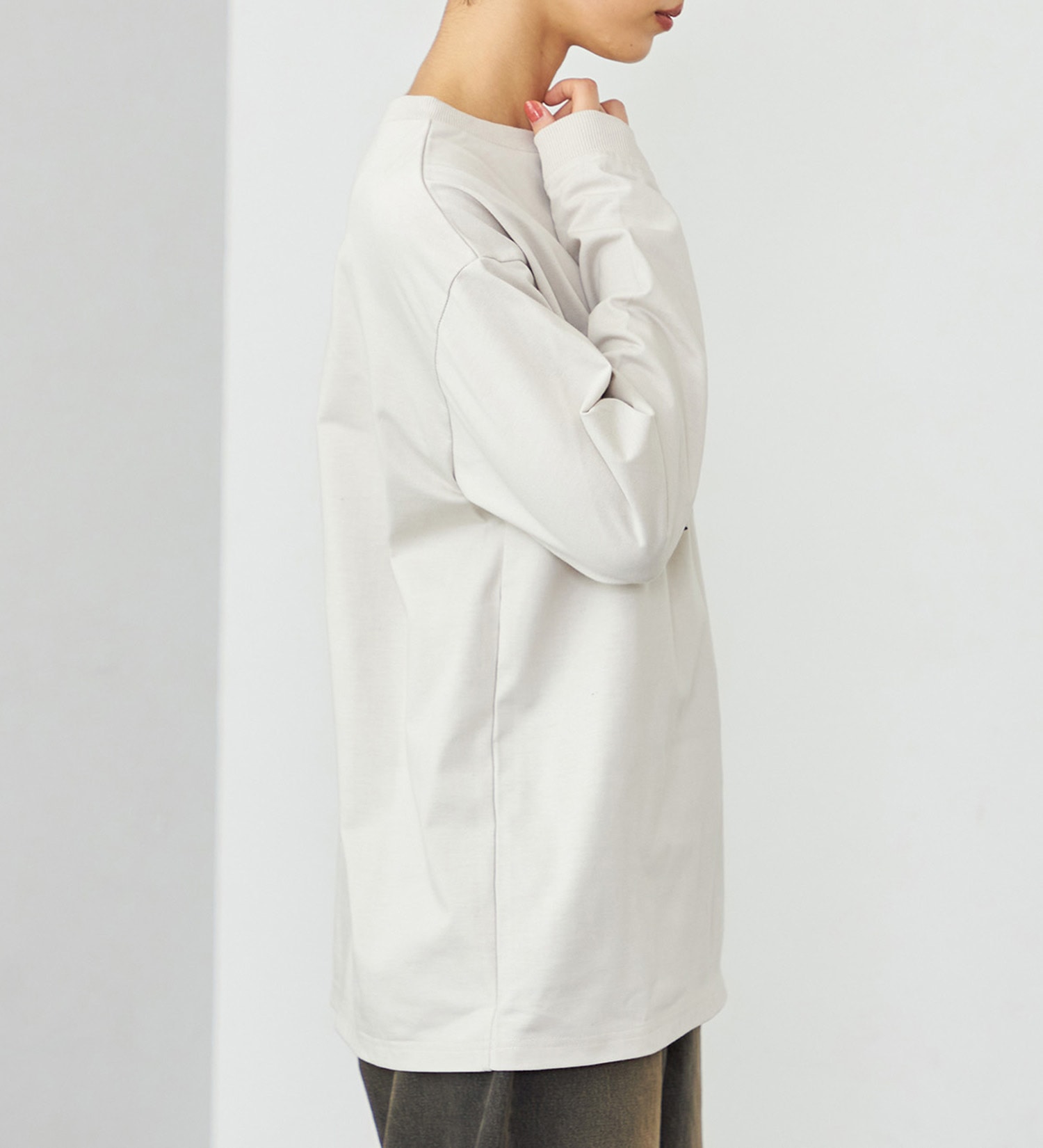 EDWIN(エドウイン)の【WEB・直営店舗限定】EDWIN LADIES オーバーサイズロンT/長袖|トップス/Tシャツ/カットソー/レディース|アイボリー