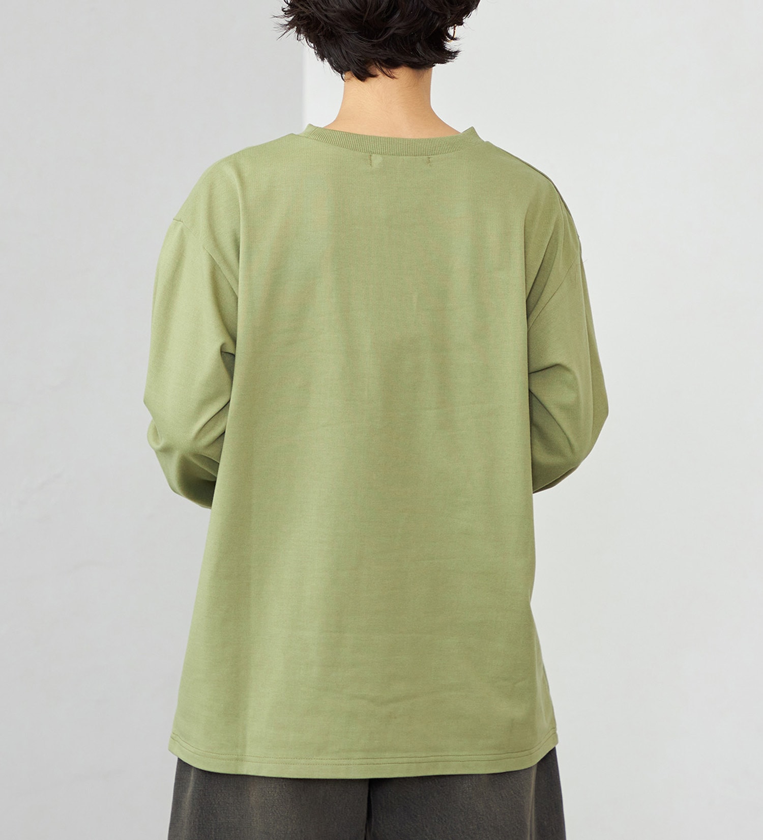 EDWIN(エドウイン)の【WEB・直営店舗限定】EDWIN LADIES オーバーサイズロンT/長袖|トップス/Tシャツ/カットソー/レディース|カーキ