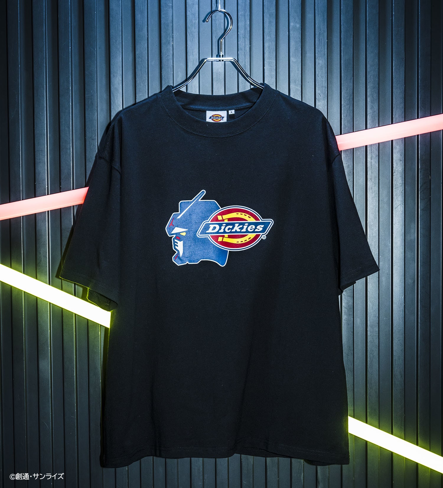 Dickies(ディッキーズ)の【Dickies x STRICT-G】 『機動戦士ガンダム』Tシャツ|トップス/Tシャツ/カットソー/メンズ|ブラック