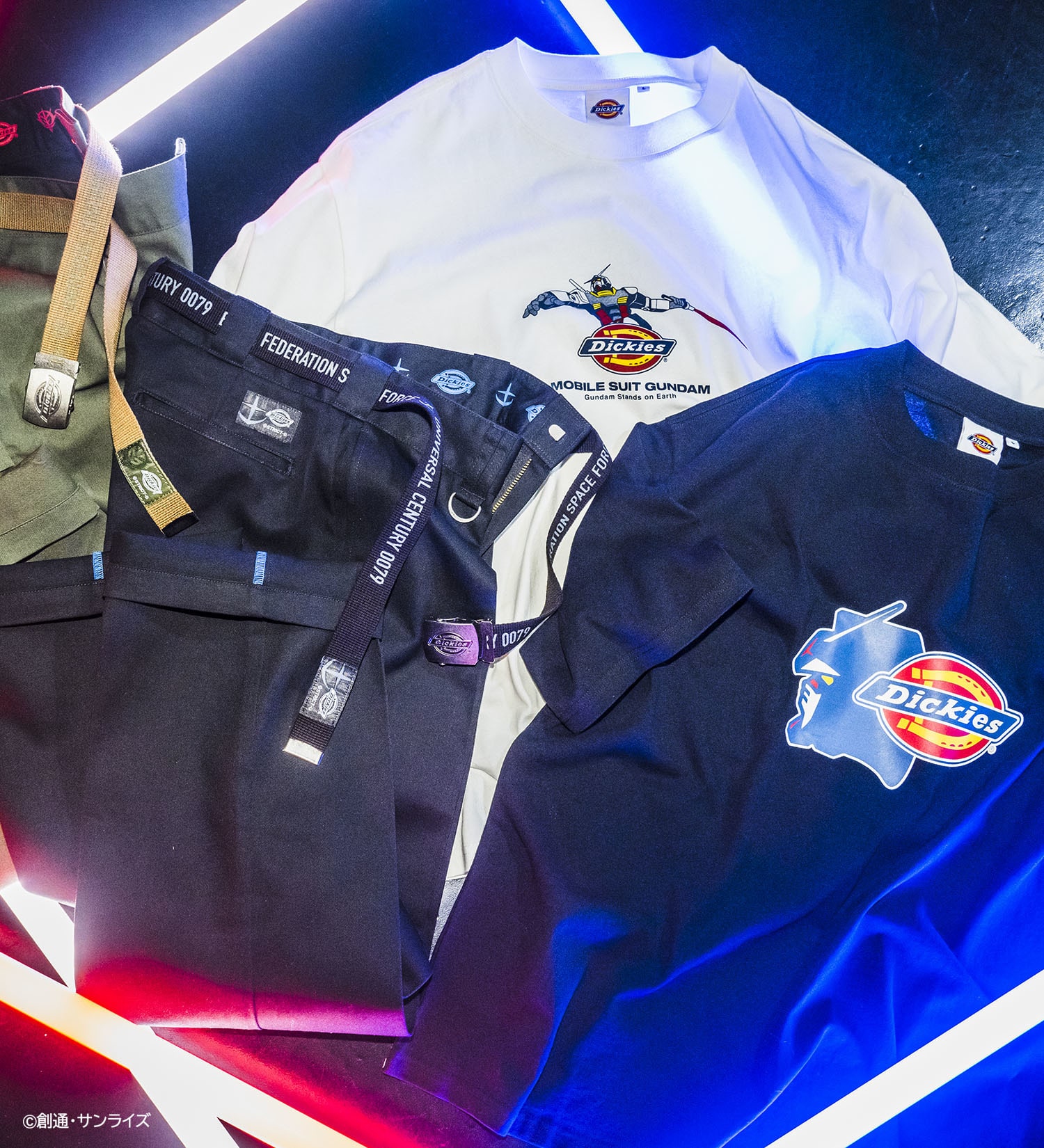 Dickies(ディッキーズ)の【Dickies x STRICT-G】 『機動戦士ガンダム』Tシャツ|トップス/Tシャツ/カットソー/メンズ|ブラック