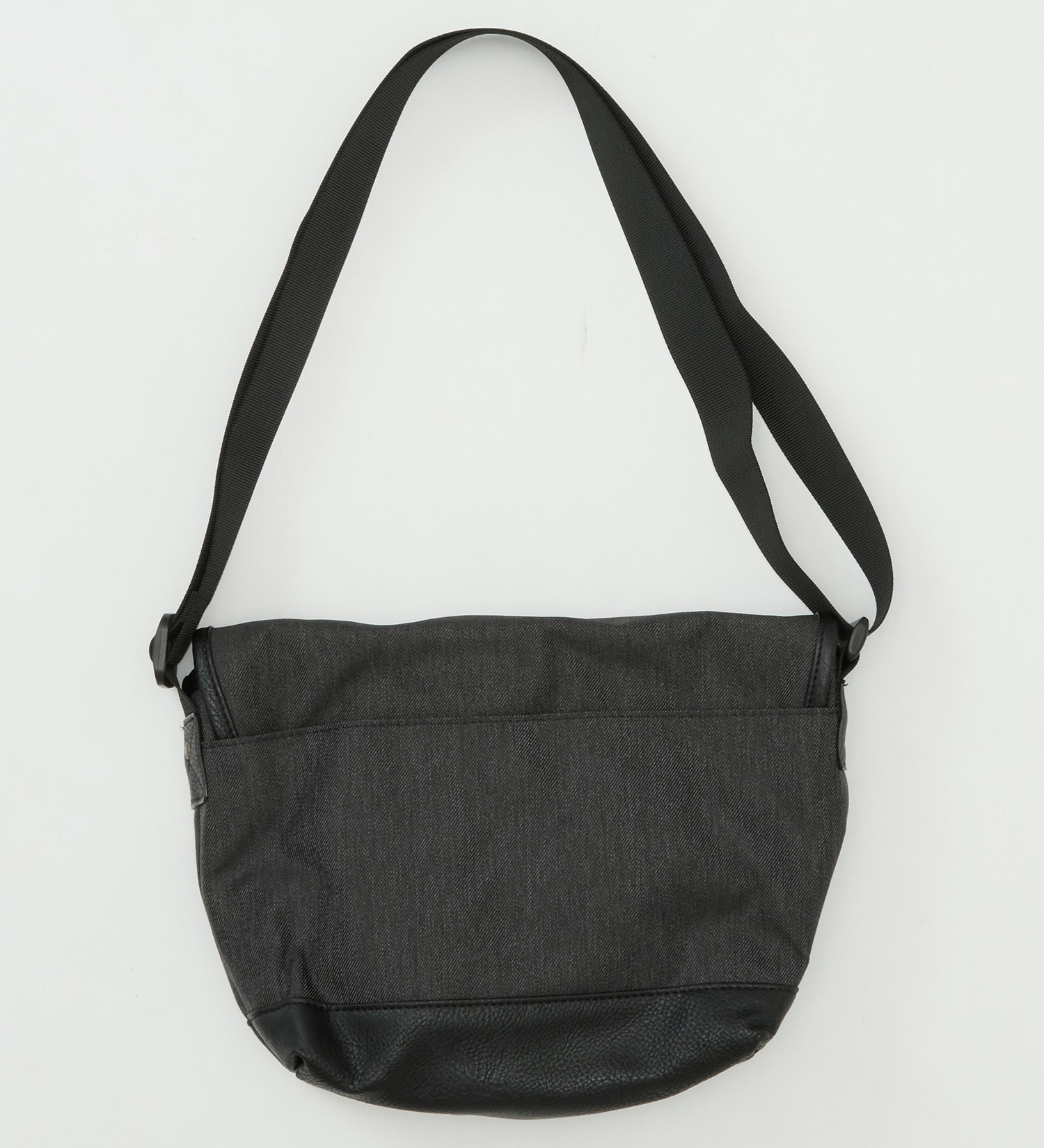 EDWIN(エドウイン)のフラップ ショルダーバッグ 0411518|バッグ/ショルダーバッグ/メンズ|ブラック