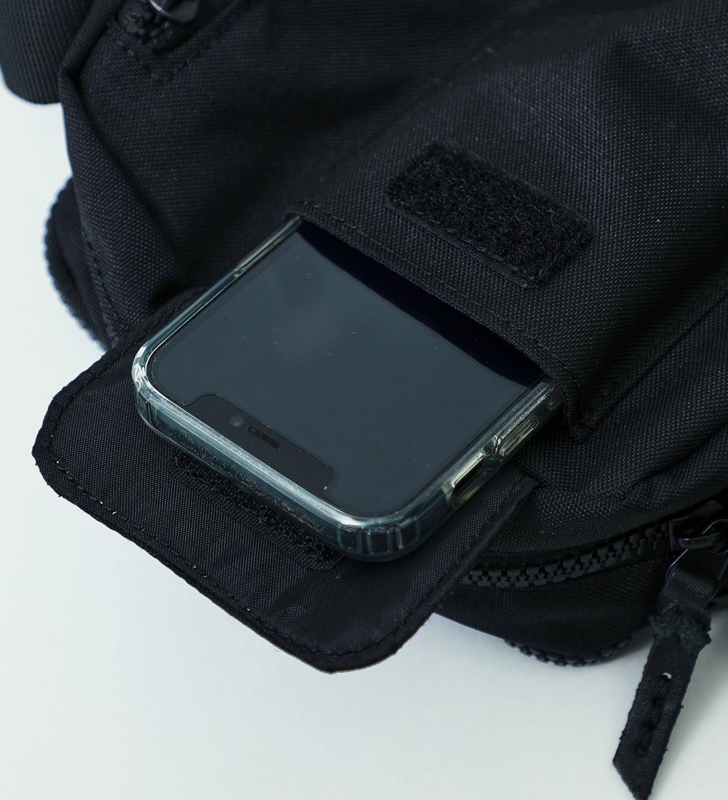 Lee(リー)のLee モバイルポケット付きショルダーバッグ 撥水加工|バッグ/ショルダーバッグ/メンズ|ブラック