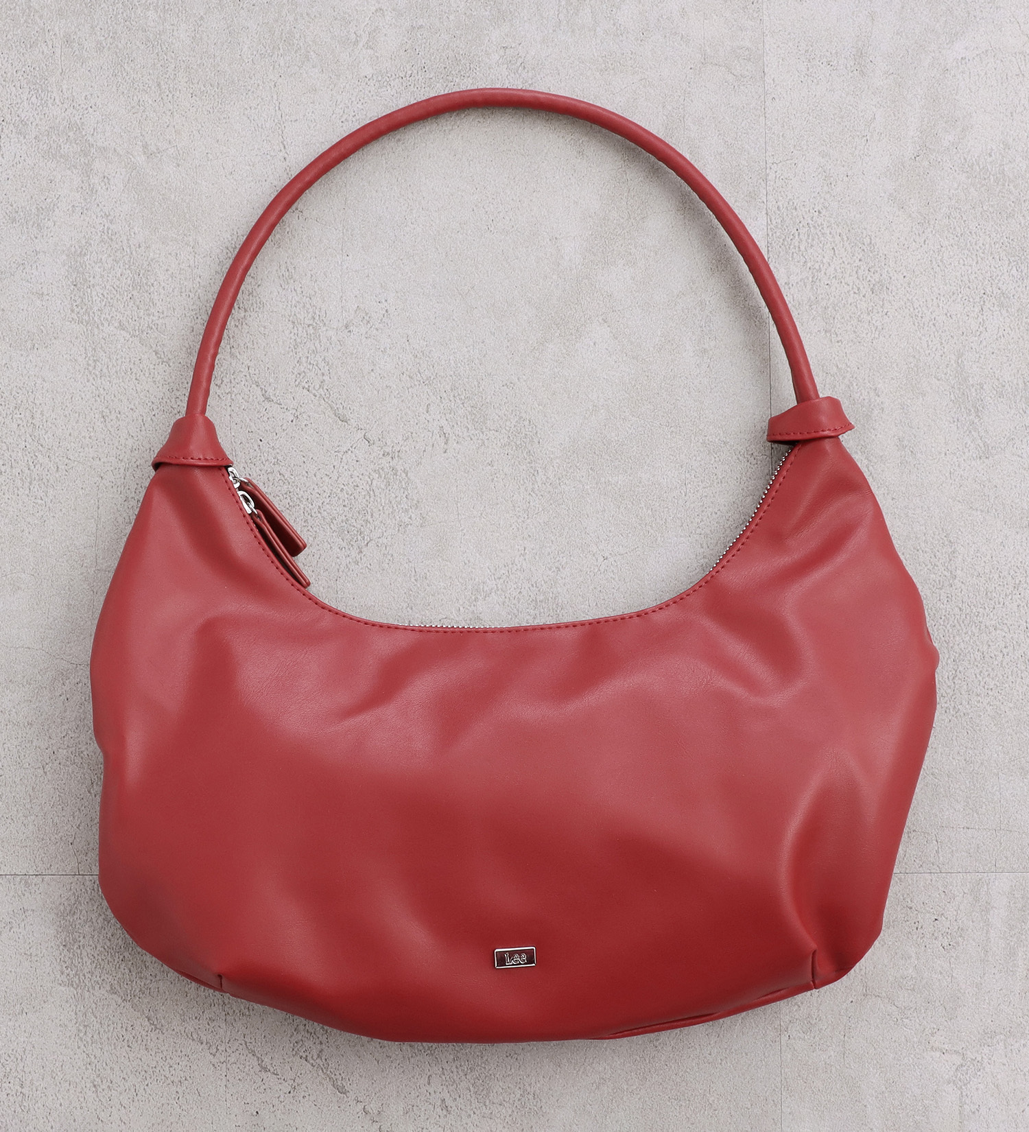 Lee(リー)の【直営店・WEB別注】ハーフムーンショルダーバッグ|バッグ/ショルダーバッグ/レディース|レッド