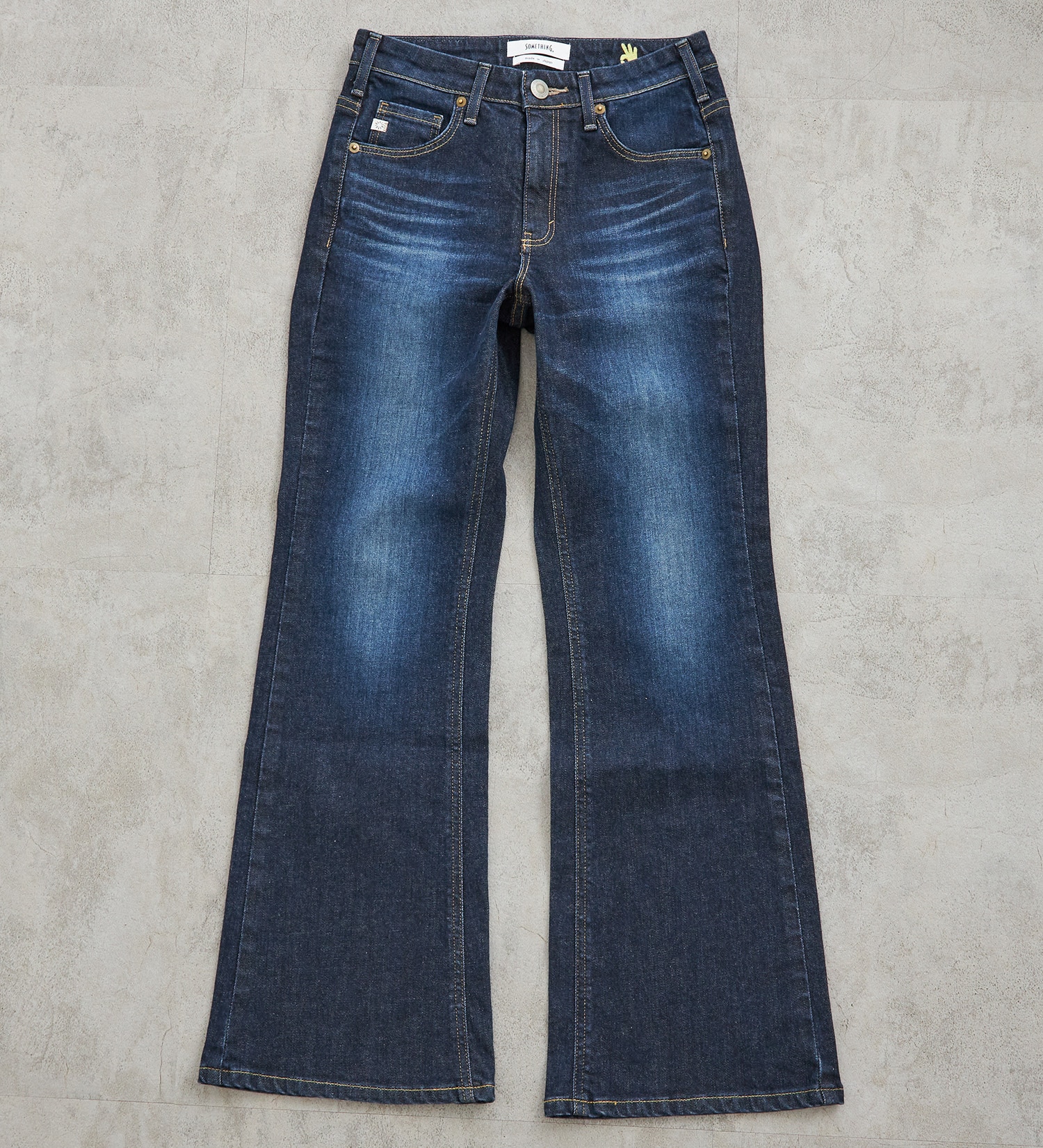 SOMETHING(サムシング)の【予約】SOMETHING×なつぽい コラボジーンズ POI FLARE|パンツ/デニム/ジーンズパンツ/レディース|濃色ブルー