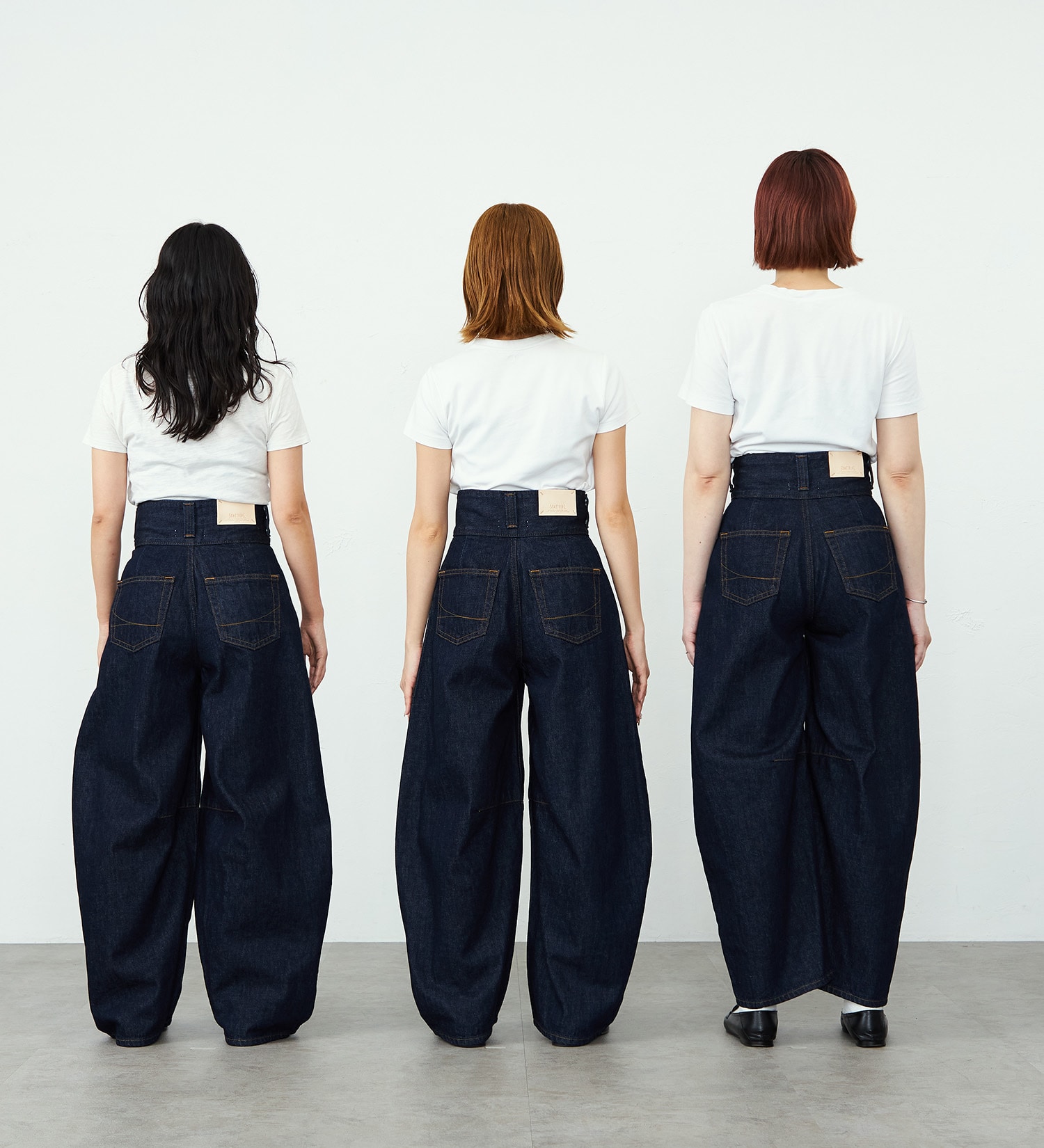 SOMETHING(サムシング)のatelier SOMETHING TLEB BALLOON DENIM PANTS/カーブデニムパンツ|パンツ/デニム/ジーンズパンツ/レディース|インディゴブルー