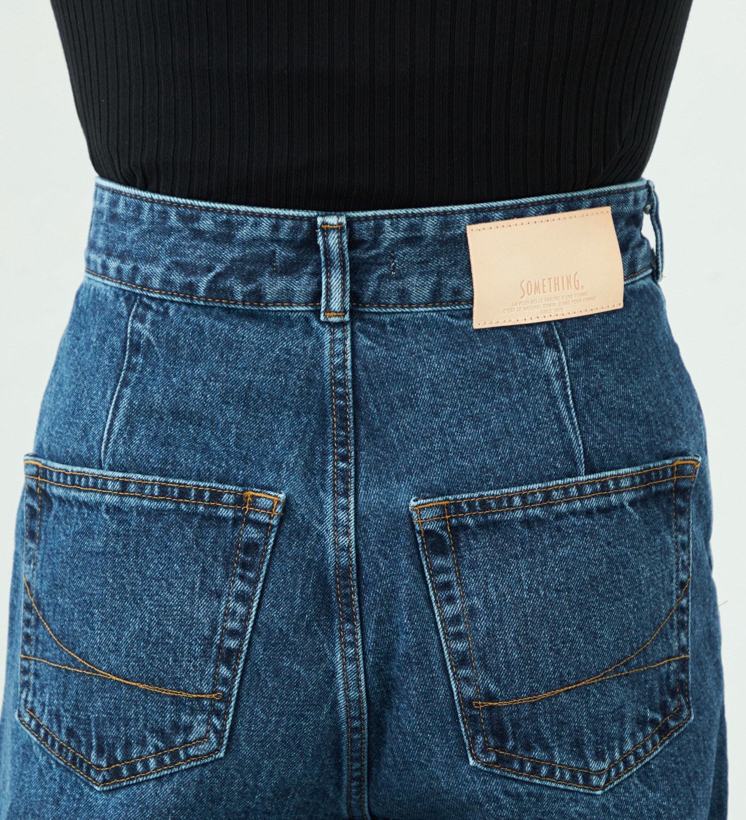 SOMETHING(サムシング)の【予約】atelier SOMETHING WRAP WIDE PANTS/アトリエサムシングラップワイドパンツ|パンツ/デニム/ジーンズパンツ/レディース|中色ブルー
